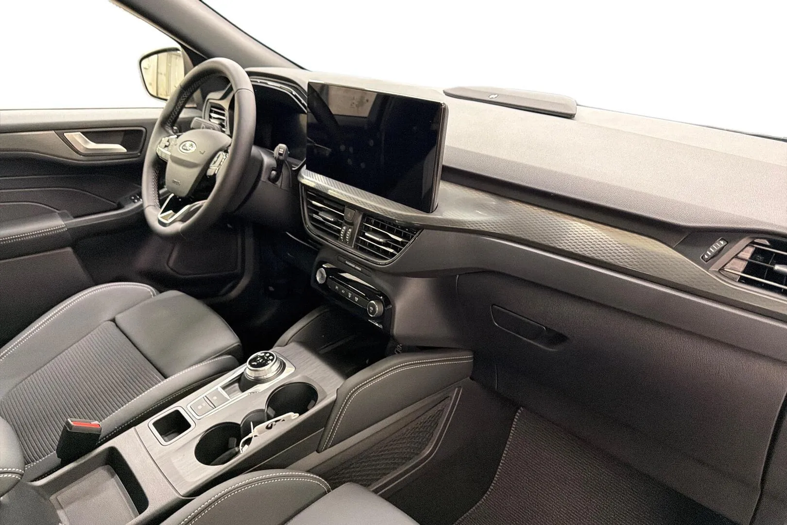 Ford Kuga NOM-511 carousel image