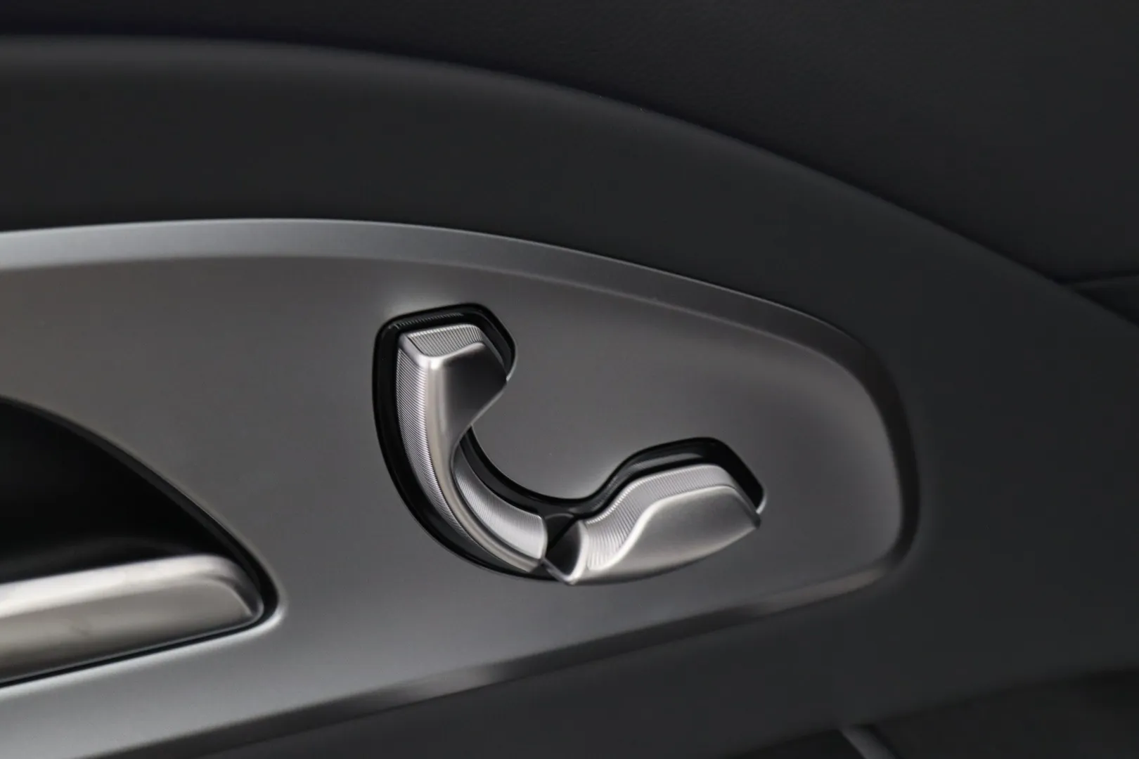 Mercedes-Benz CLA SSJ-994 carousel image