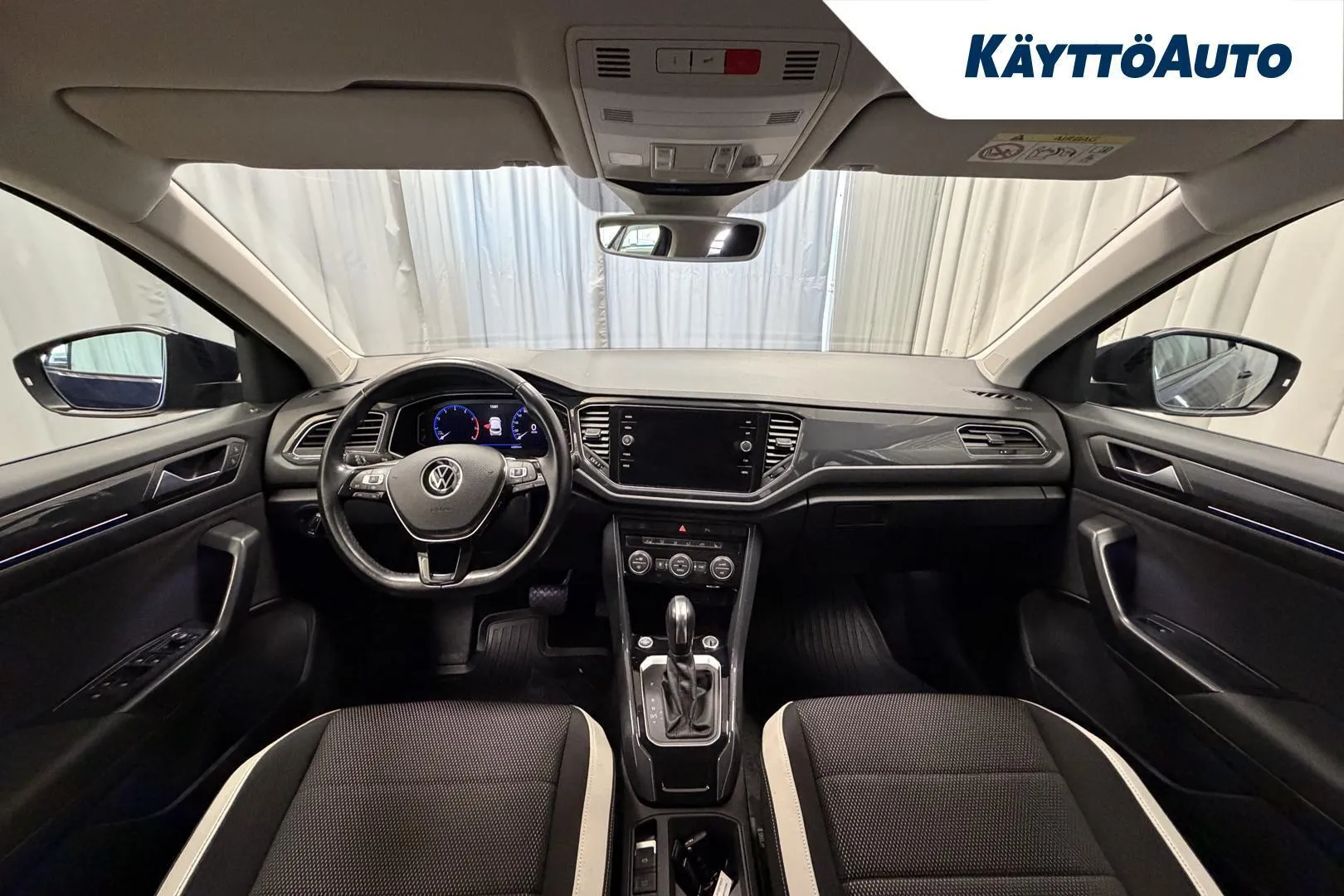 Volkswagen T-Roc GOJ-974 carousel image