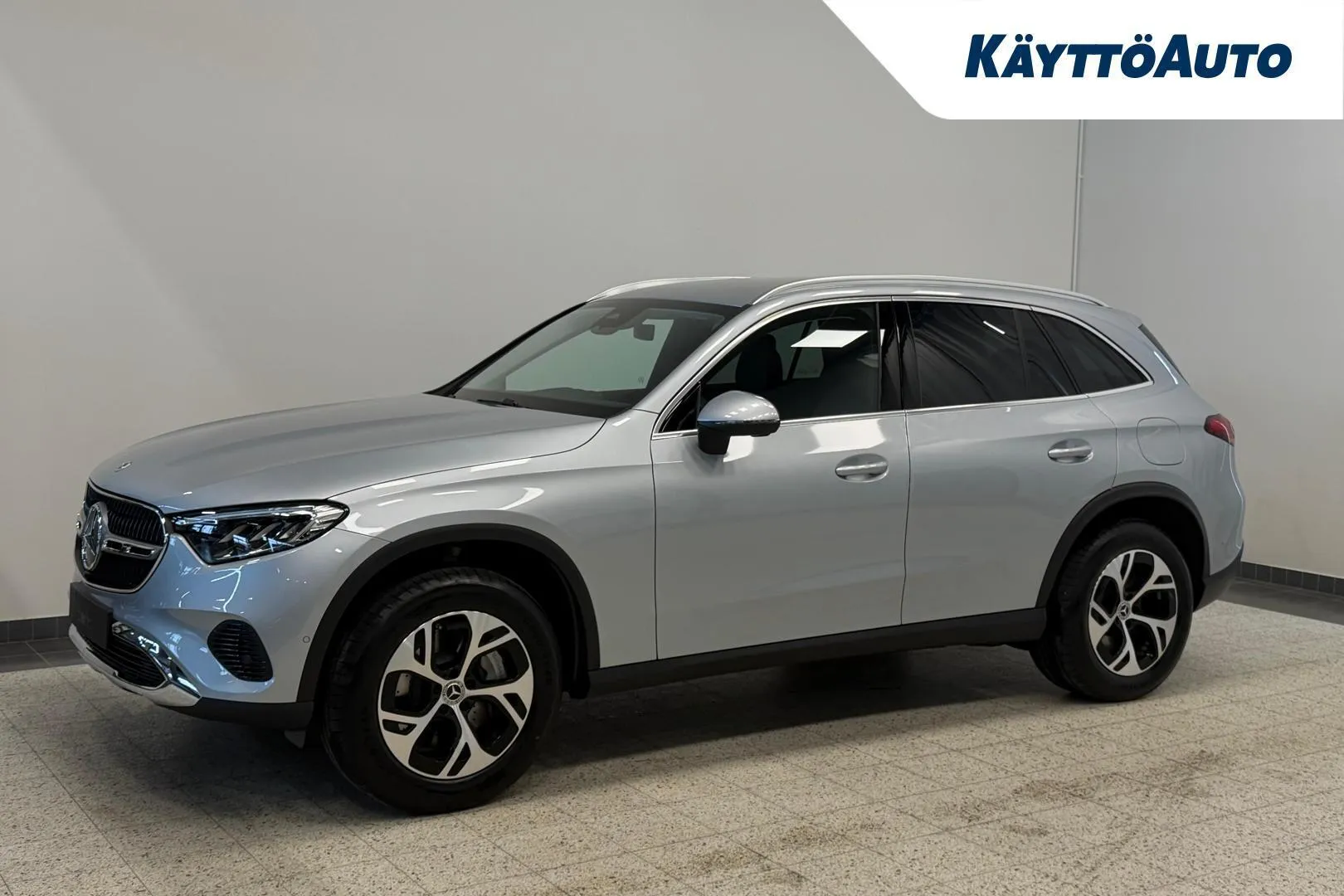 Mercedes-Benz GLC RXR-889 carousel image