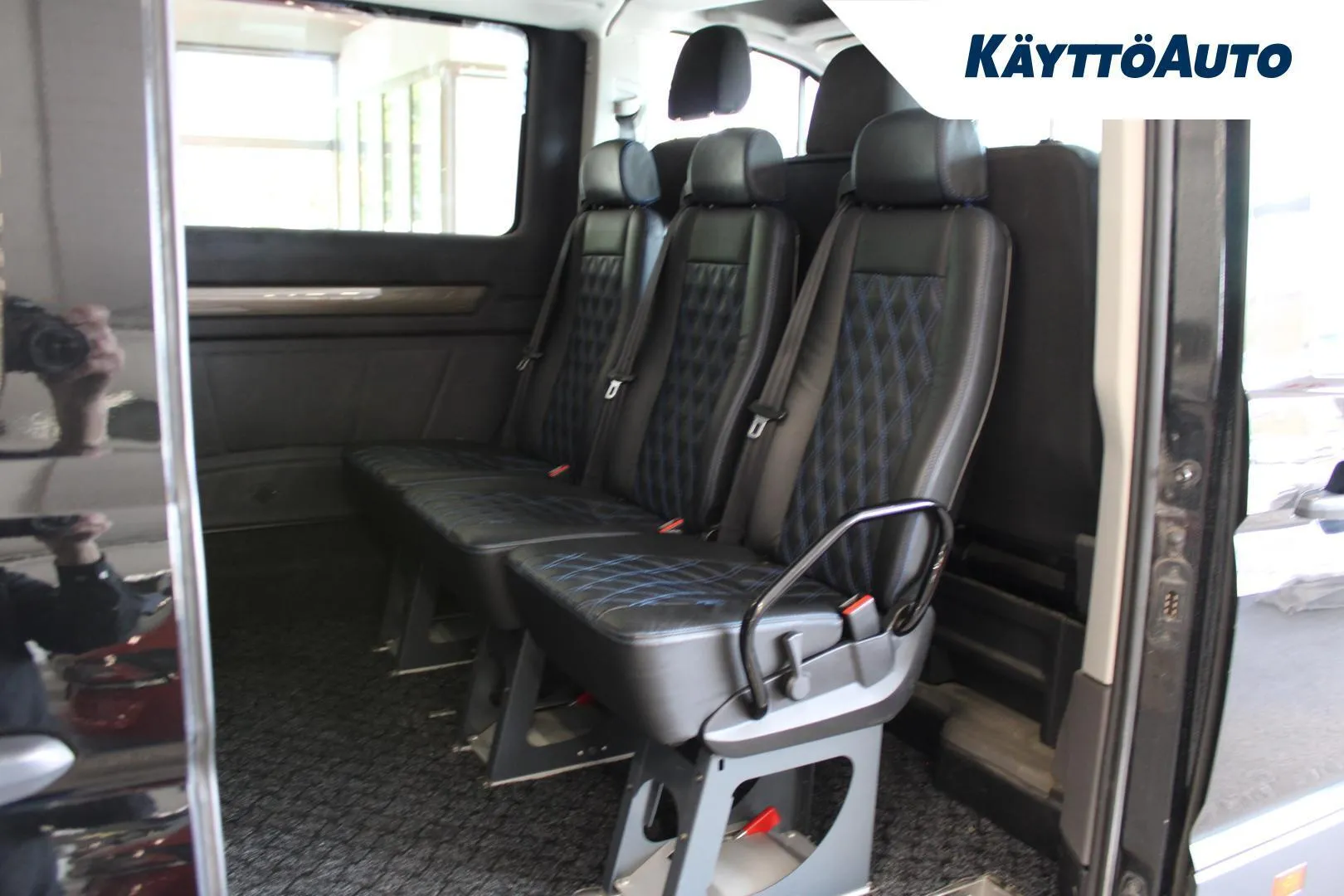 Volkswagen Crafter FNM-946 carousel image