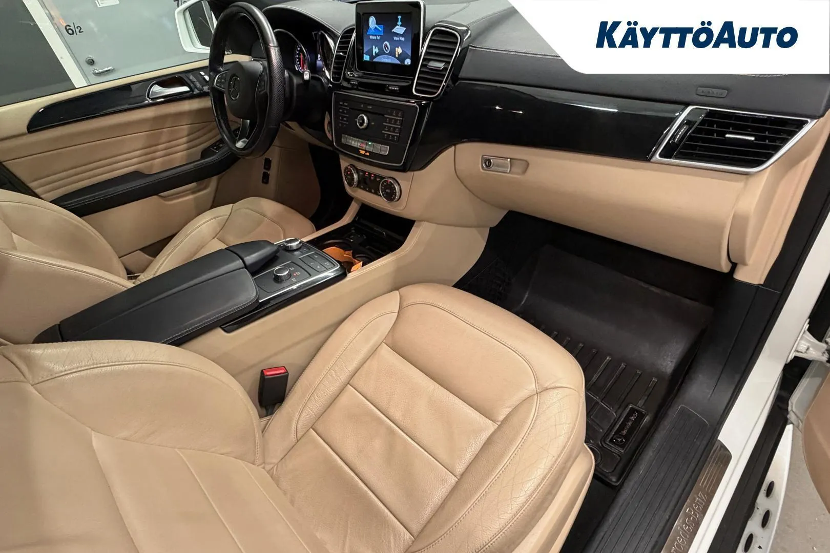 Mercedes-Benz GLE XPC-151 carousel image