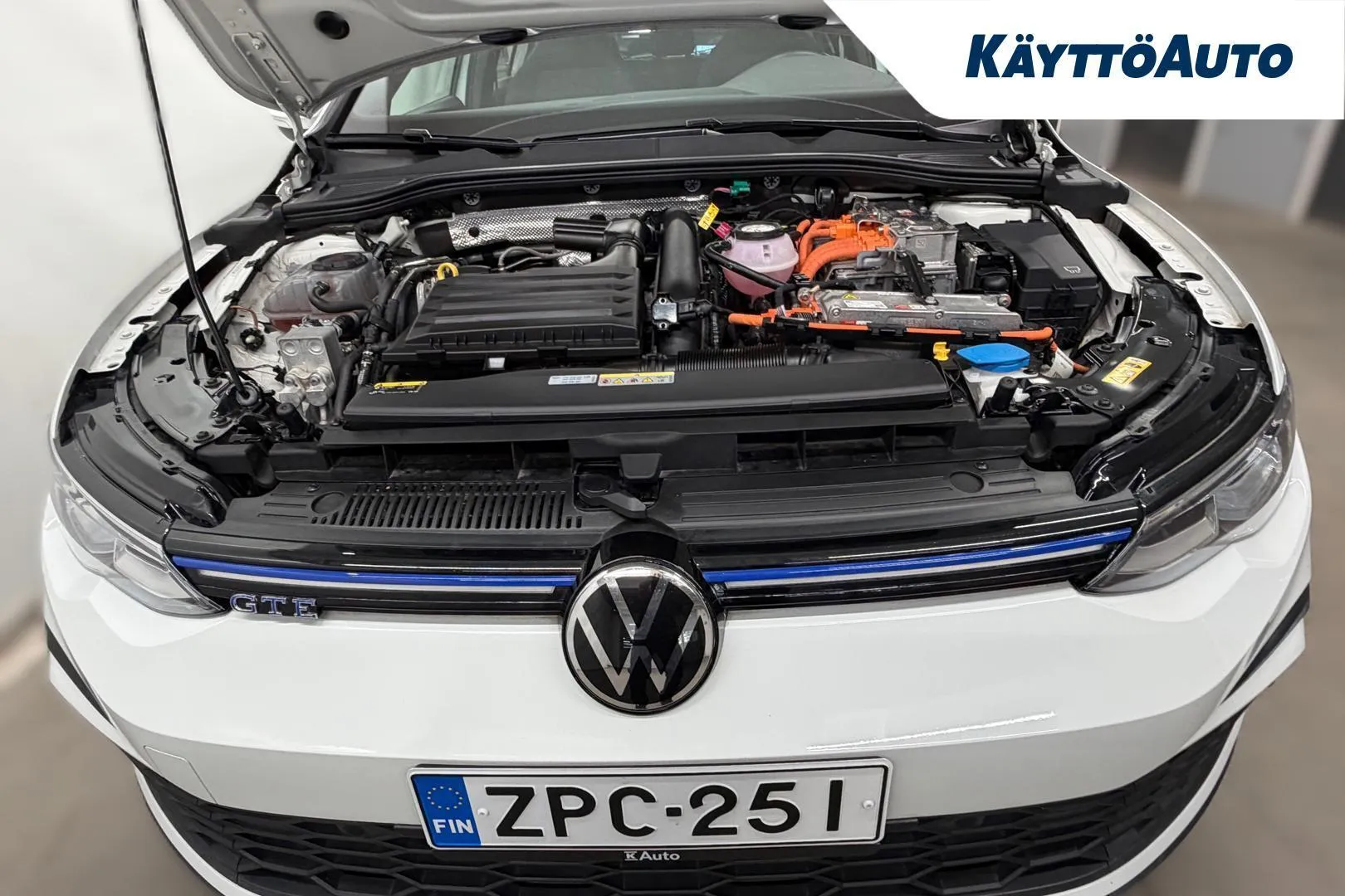 Volkswagen Golf ZPC-251 carousel image