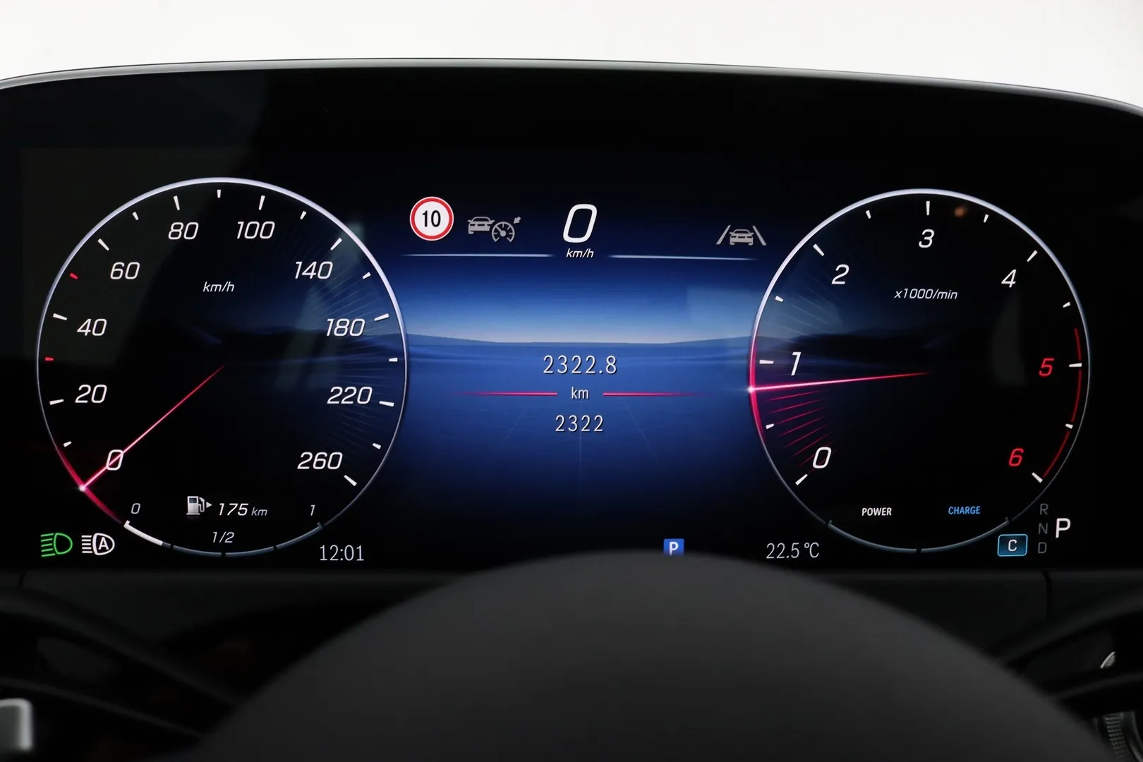 Mercedes-Benz E XTM-141 carousel image