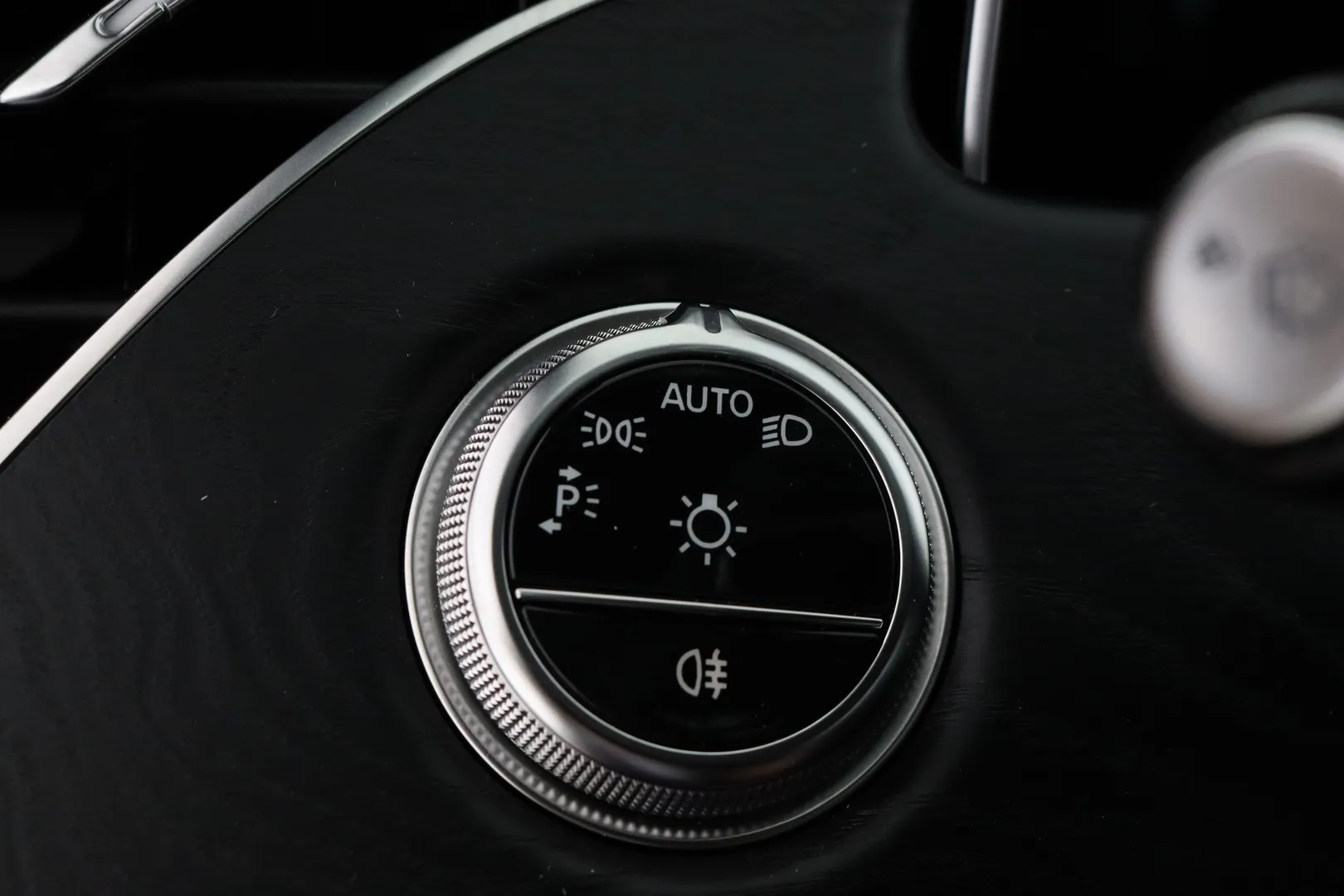 Mercedes-Benz E XTM-141 carousel image