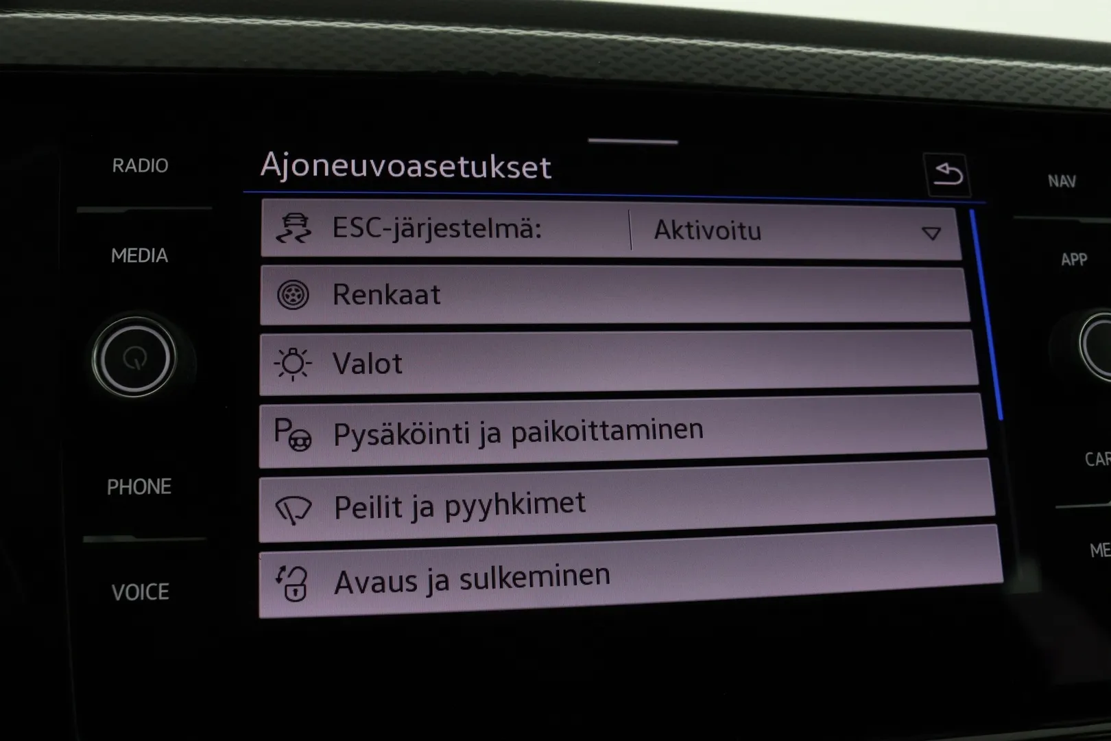 Volkswagen Taigo SOX-291 carousel image