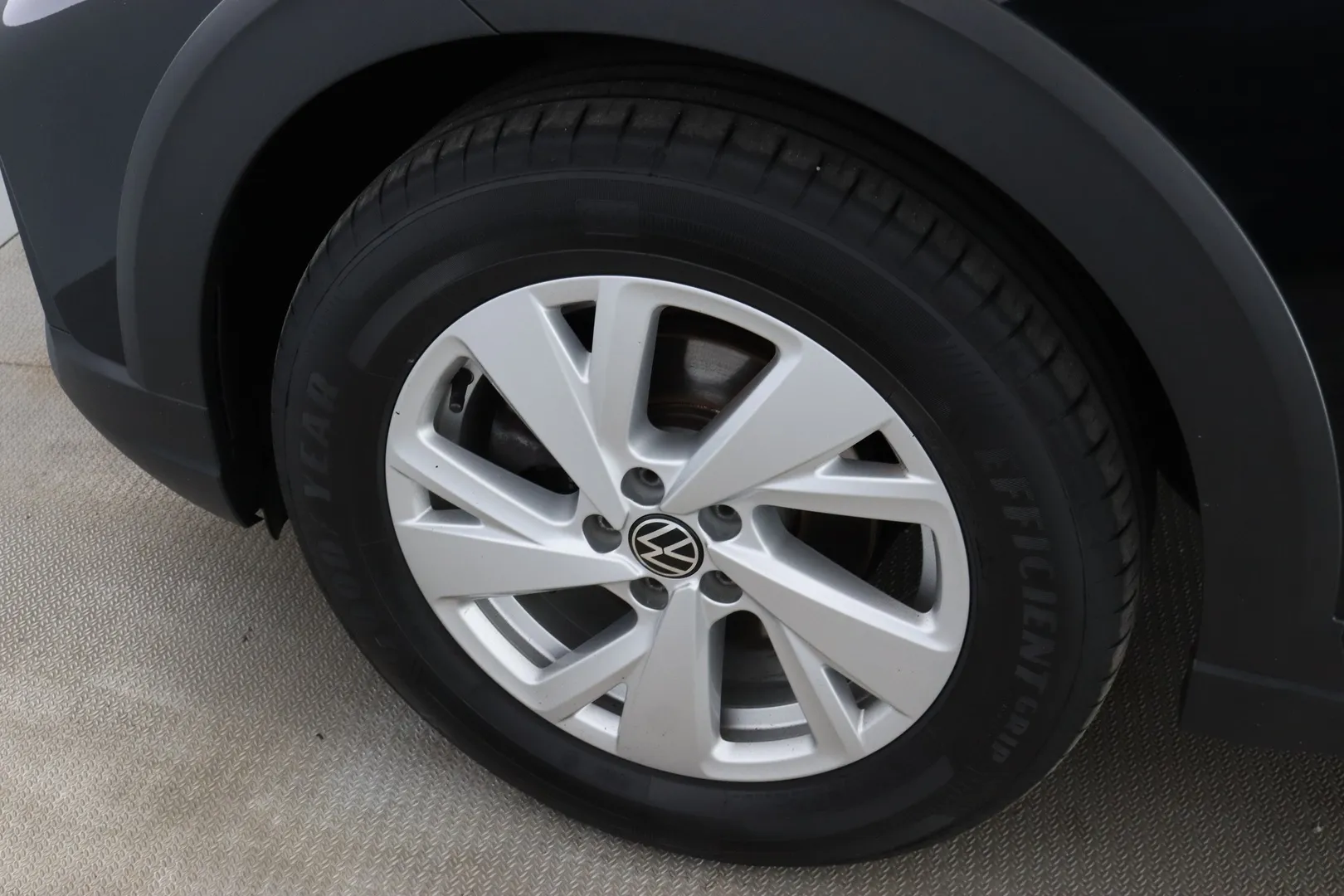 Volkswagen Taigo SOX-291 carousel image