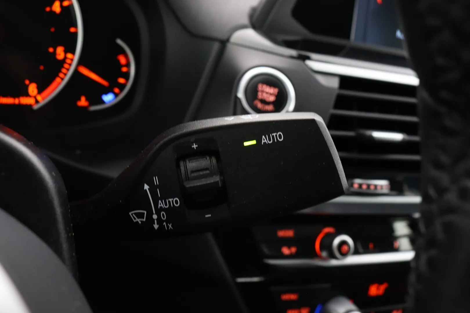 BMW X4 SVZ-404 carousel image