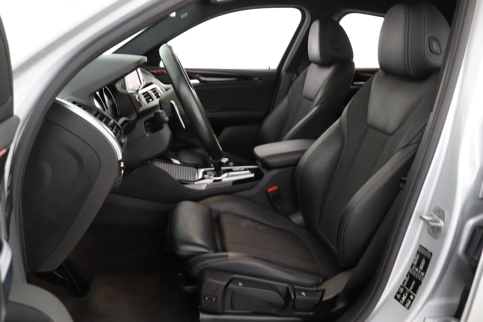 BMW X4 SVZ-404 carousel image