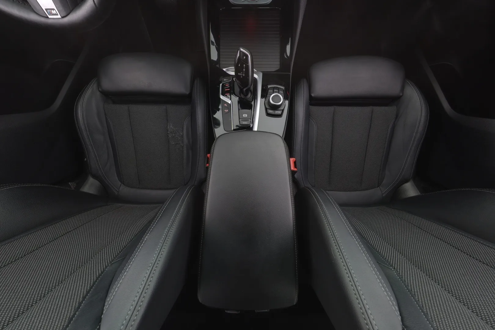 BMW X4 SVZ-404 carousel image