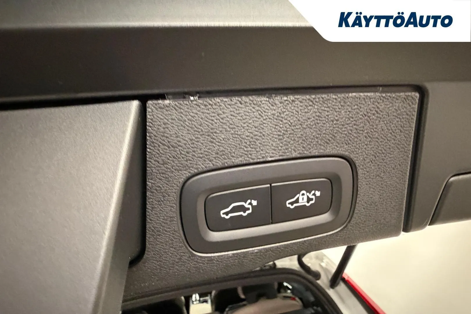 Volvo XC60 FSZ-504 carousel image