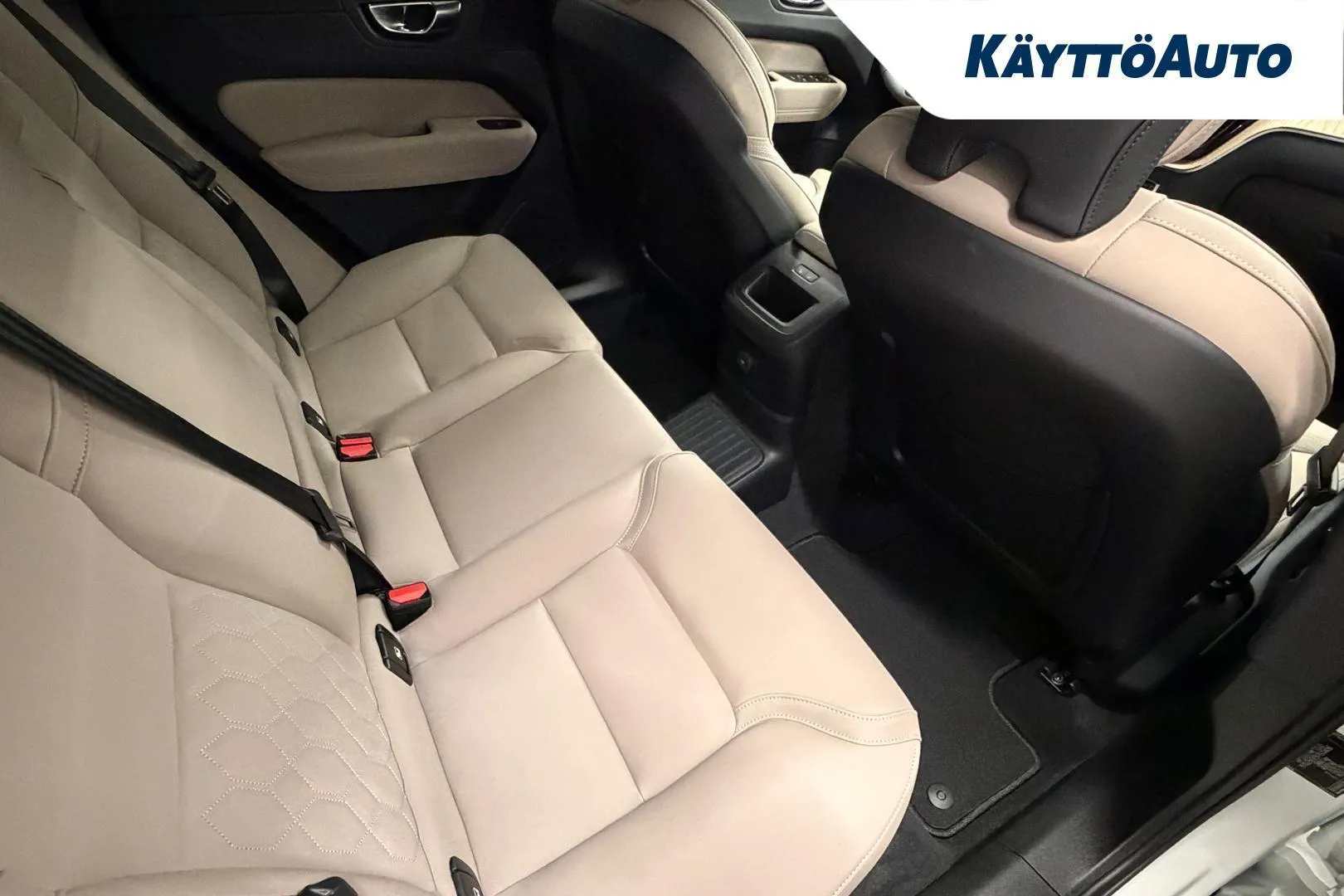 Volvo XC60 FSZ-504 carousel image