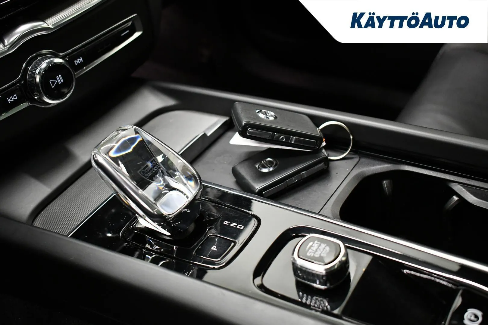 Volvo XC60 KUX-178 carousel image