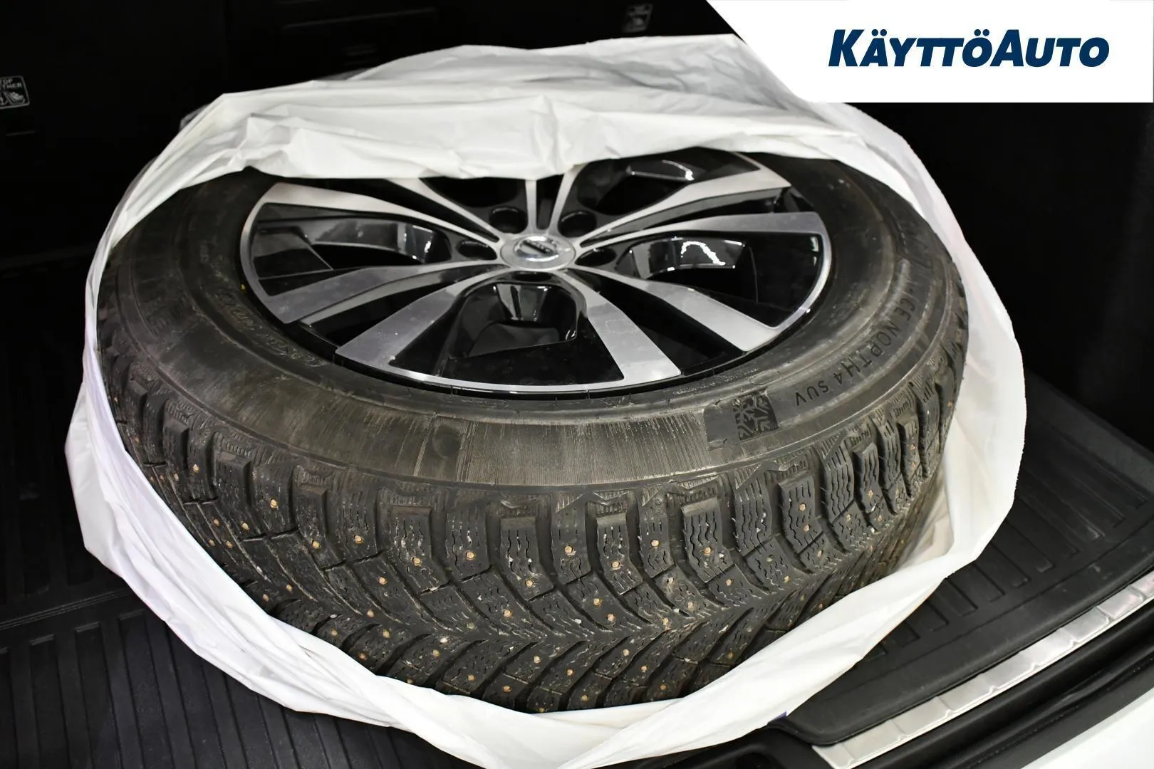 Volvo XC60 KUX-178 carousel image