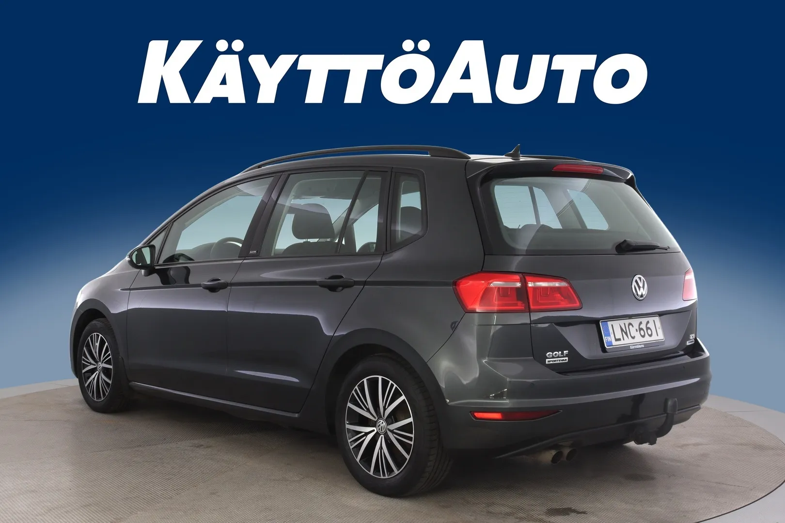 Volkswagen Golf Sportsvan LNC-661 carousel image