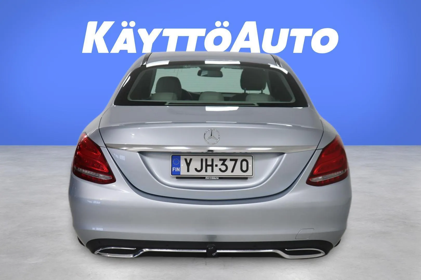 Mercedes-Benz C YJH-370 carousel image