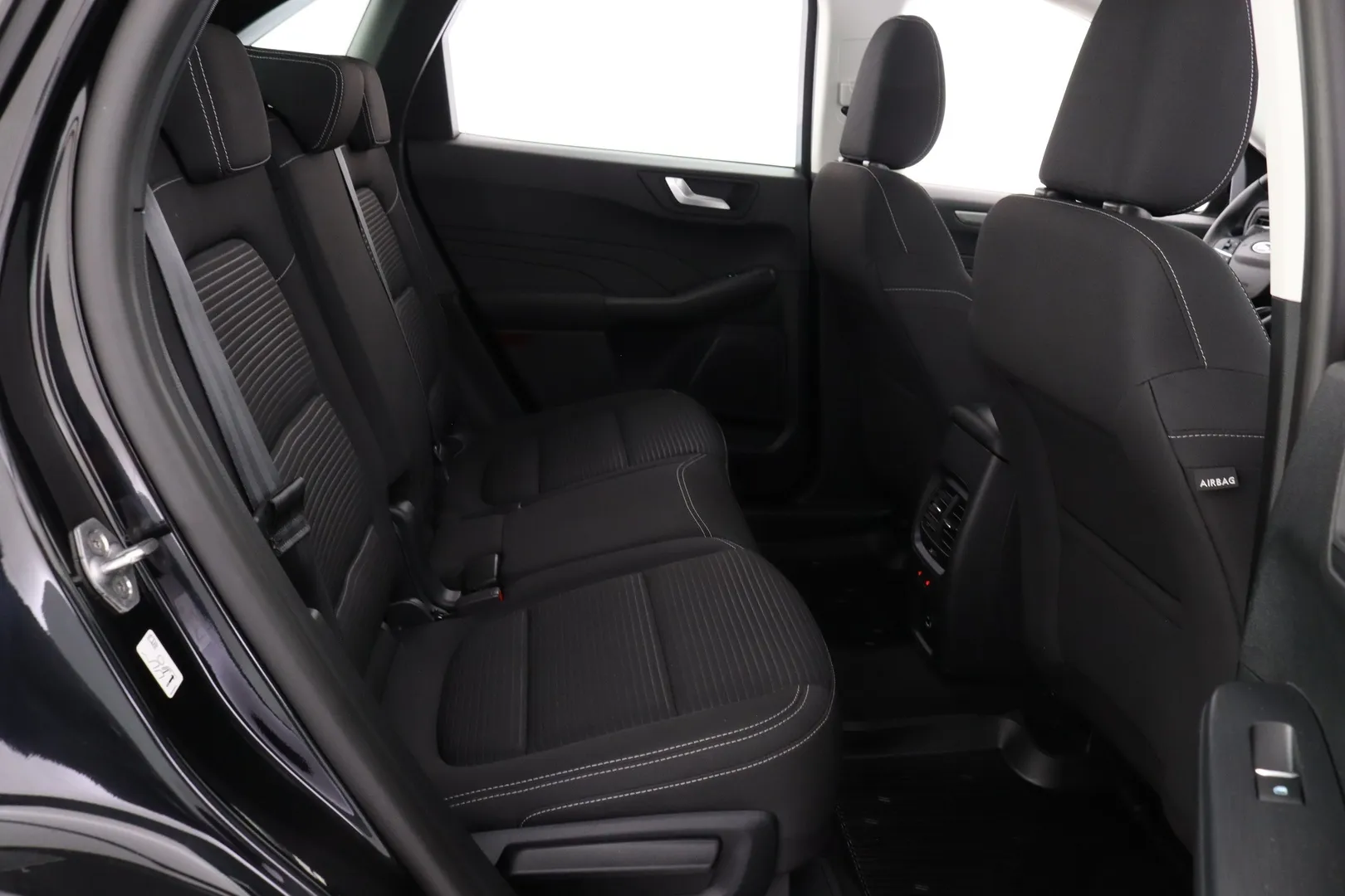 Ford Kuga IPX-133 carousel image
