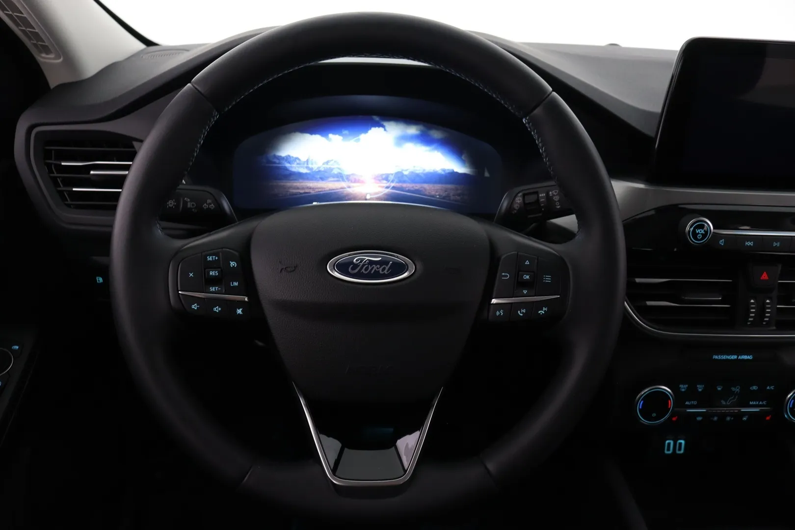 Ford Kuga IPX-133 carousel image