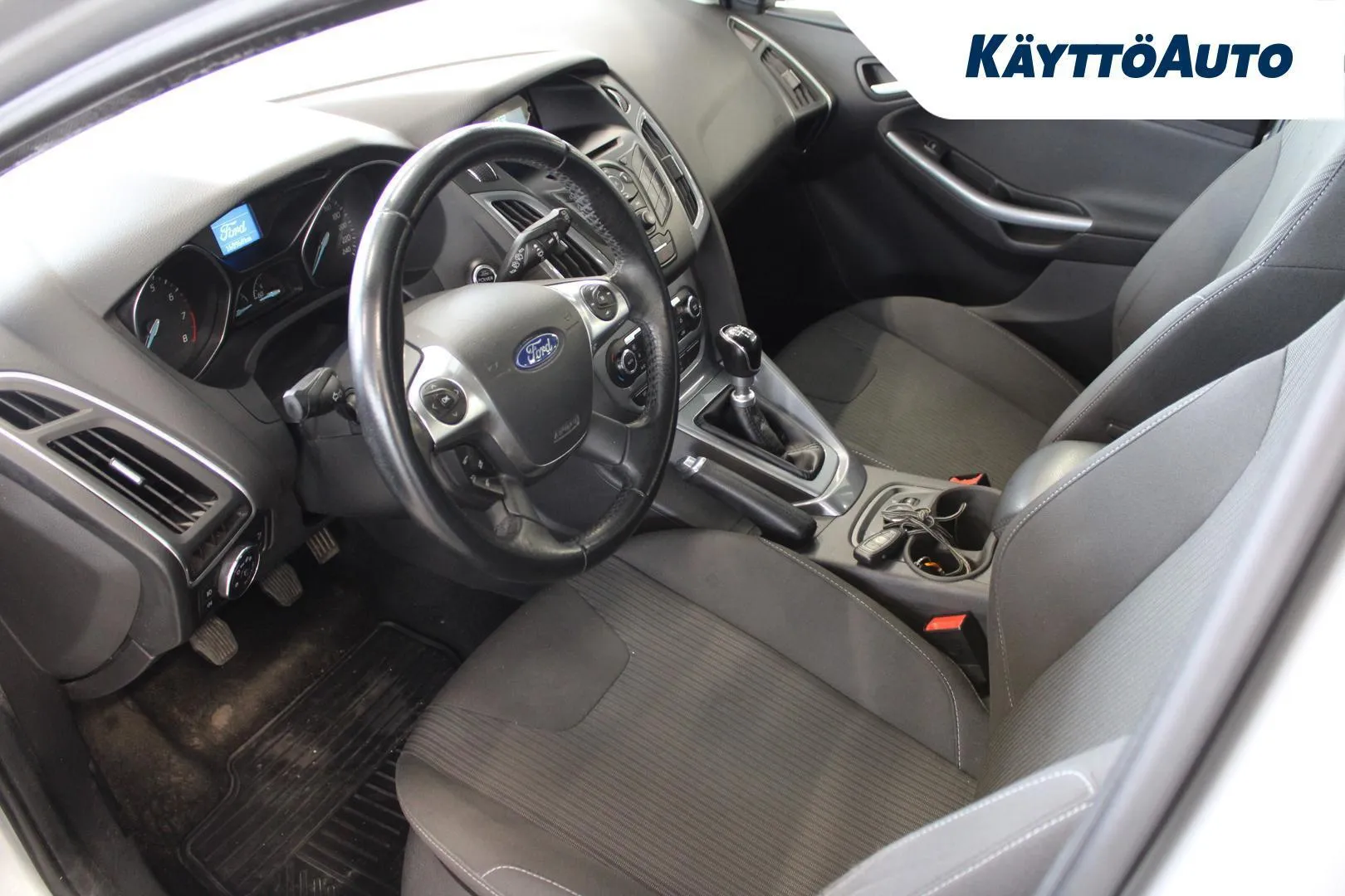 Ford Focus JIX-380 carousel image
