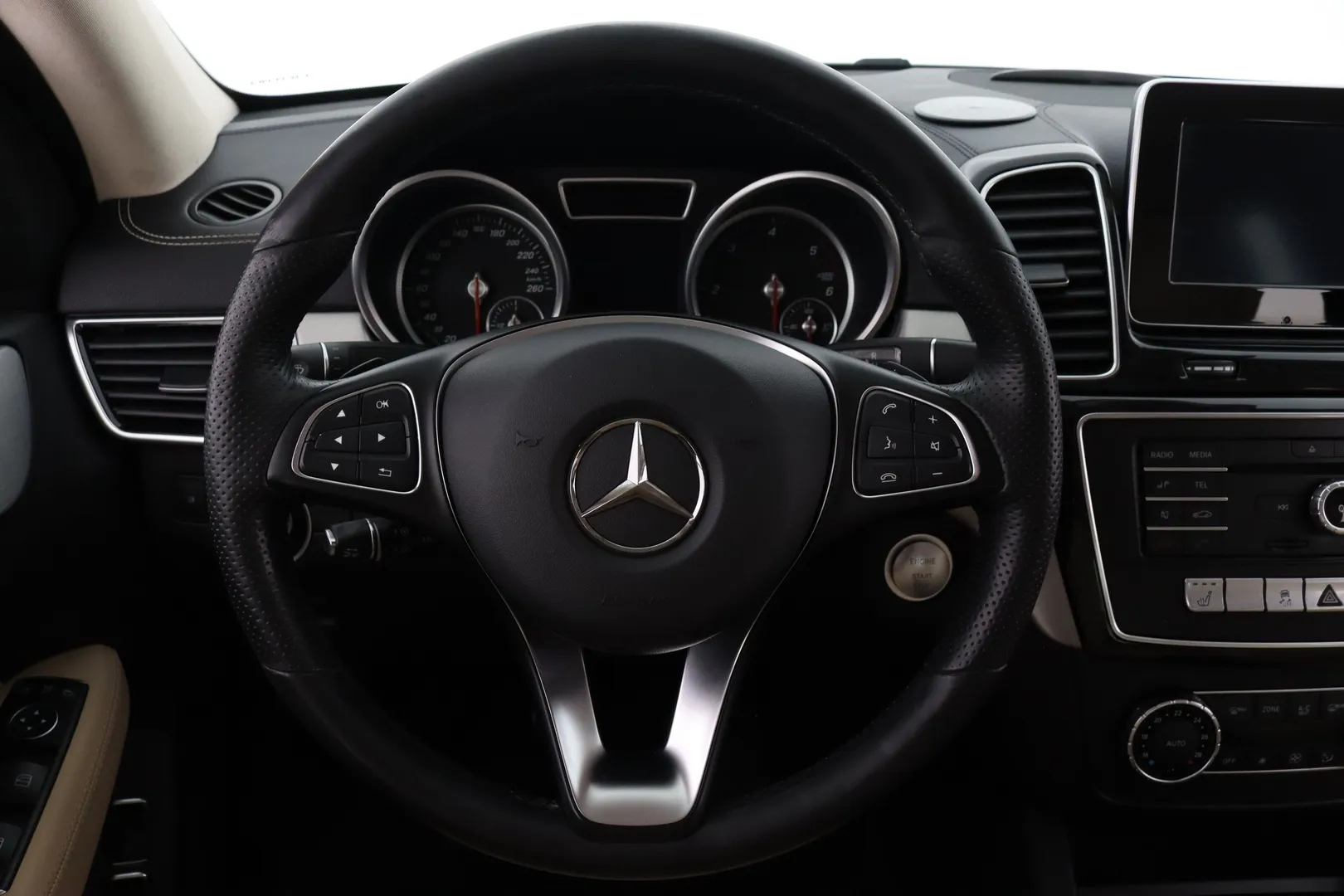 Mercedes-Benz GLE MRZ-906 carousel image