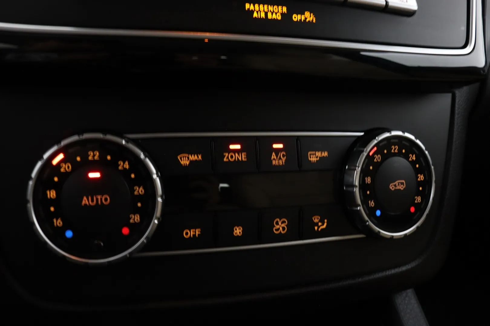 Mercedes-Benz GLE MRZ-906 carousel image