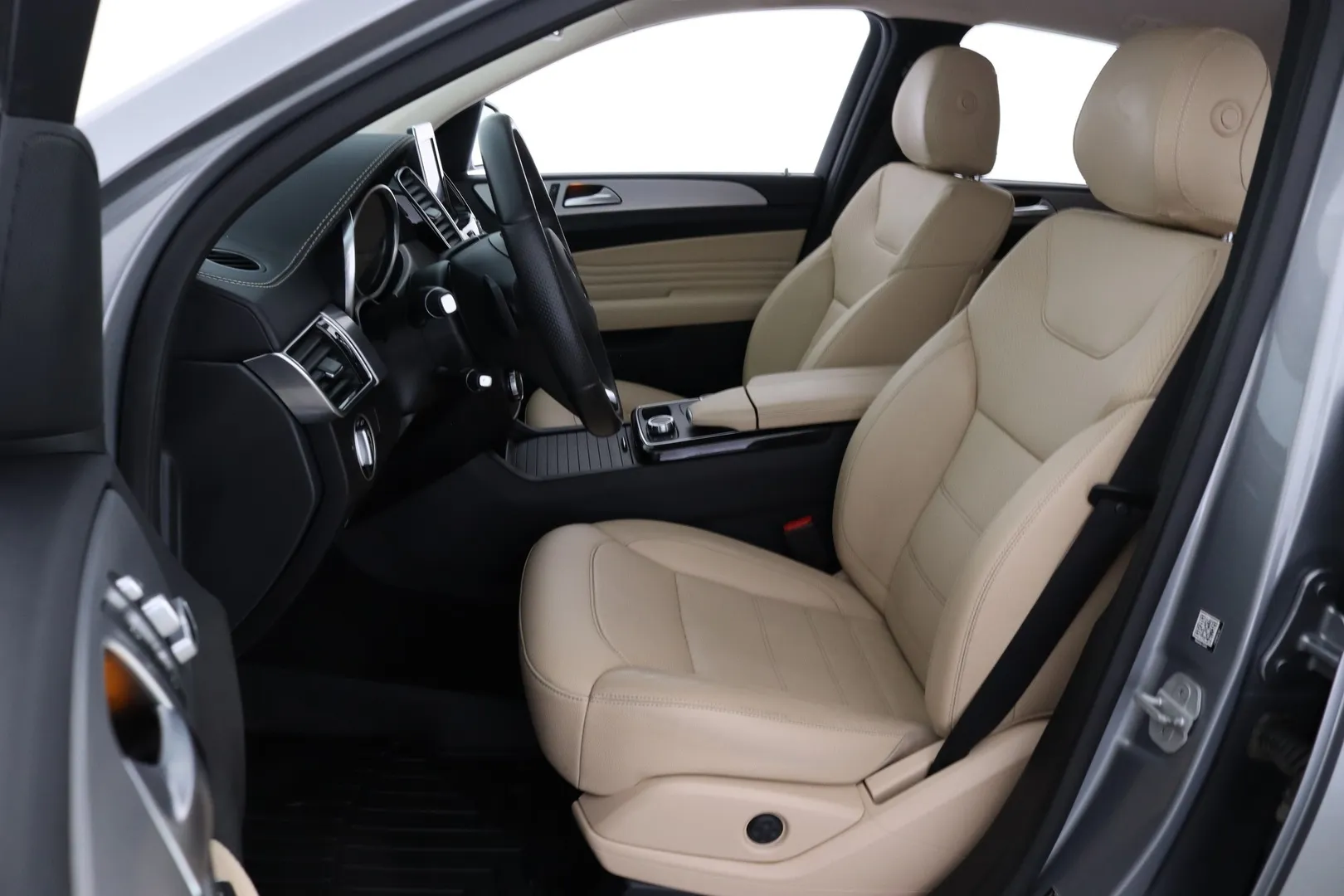 Mercedes-Benz GLE MRZ-906 carousel image