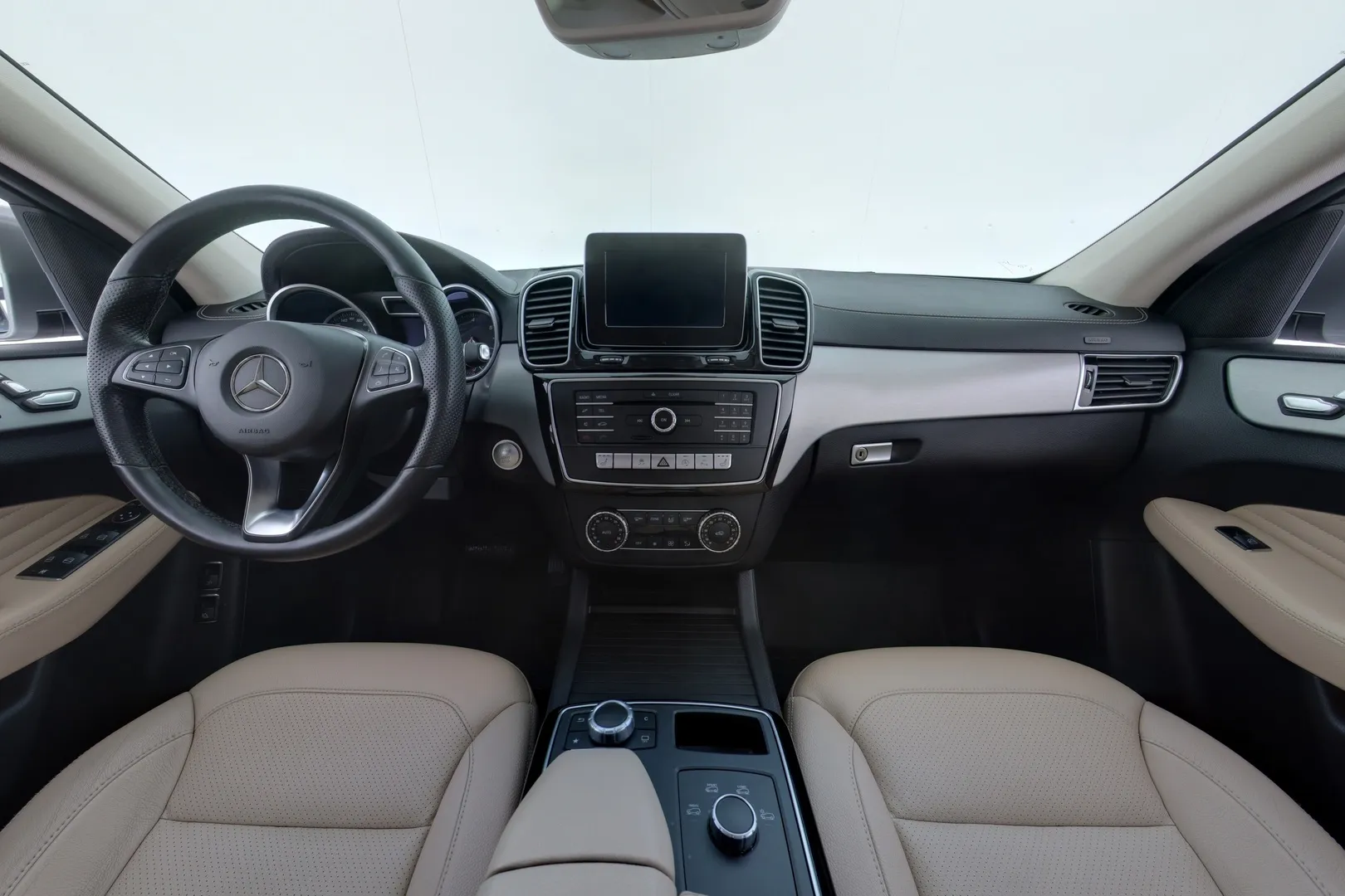 Mercedes-Benz GLE MRZ-906 carousel image