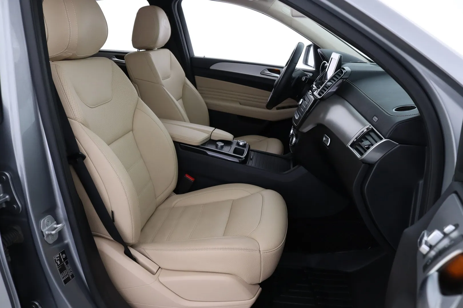 Mercedes-Benz GLE MRZ-906 carousel image