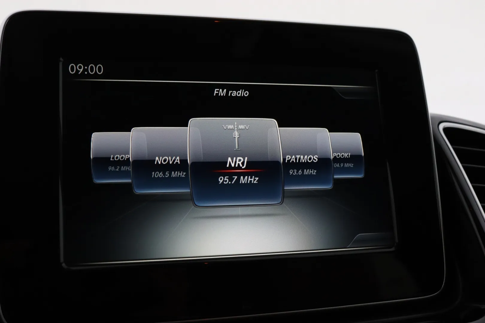 Mercedes-Benz GLE MRZ-906 carousel image