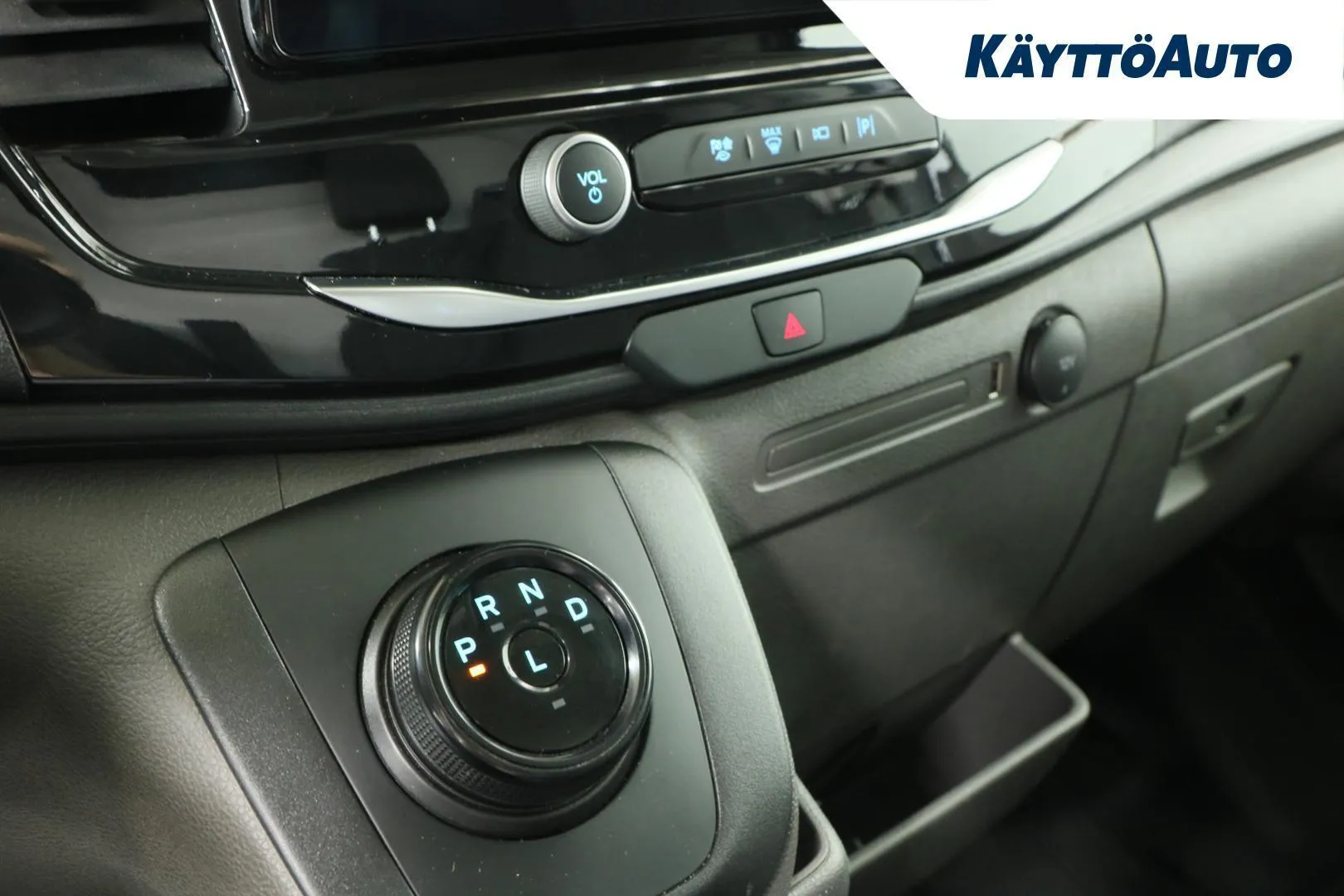 Ford Transit MOV-384 carousel image