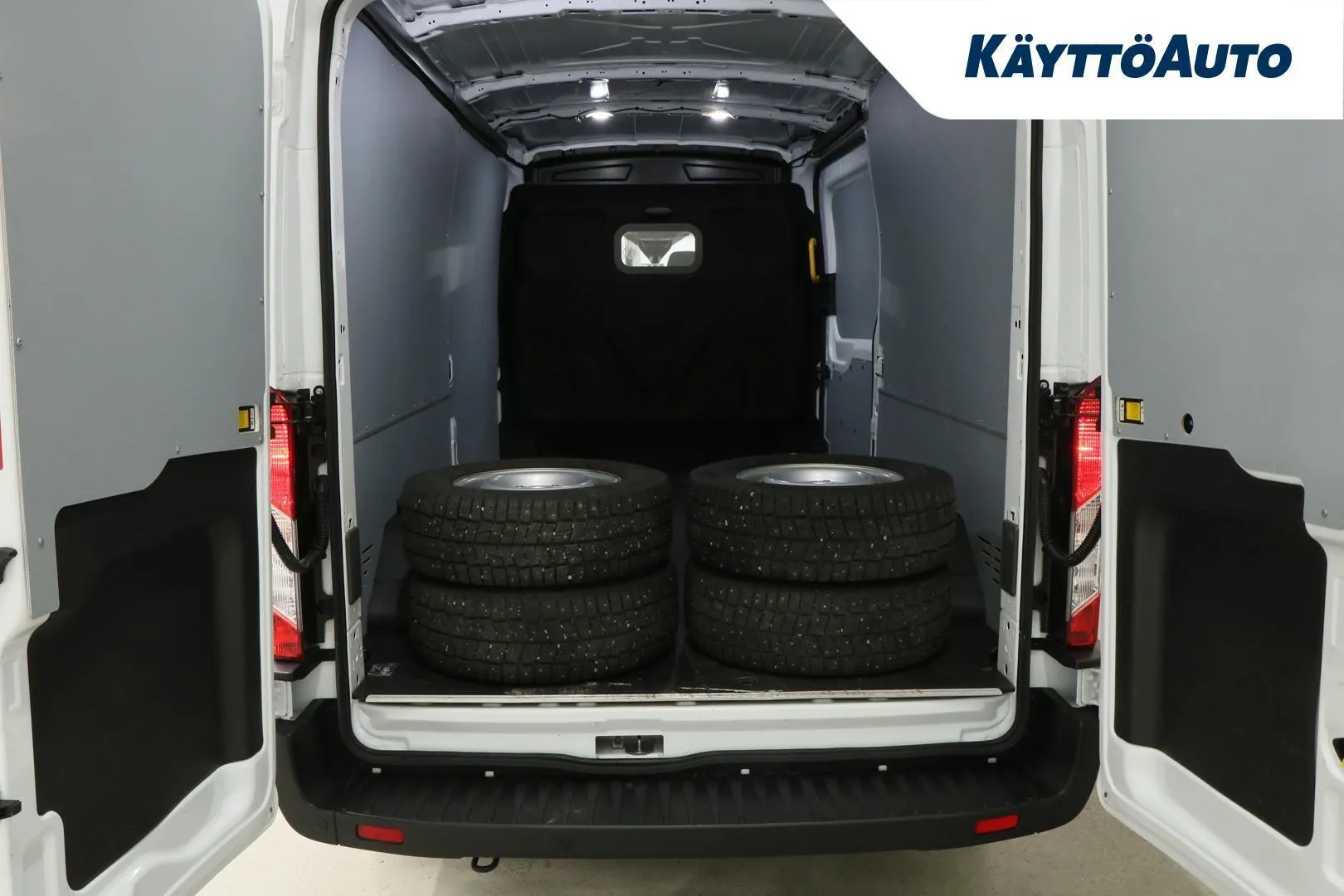 Ford Transit MOV-384 carousel image