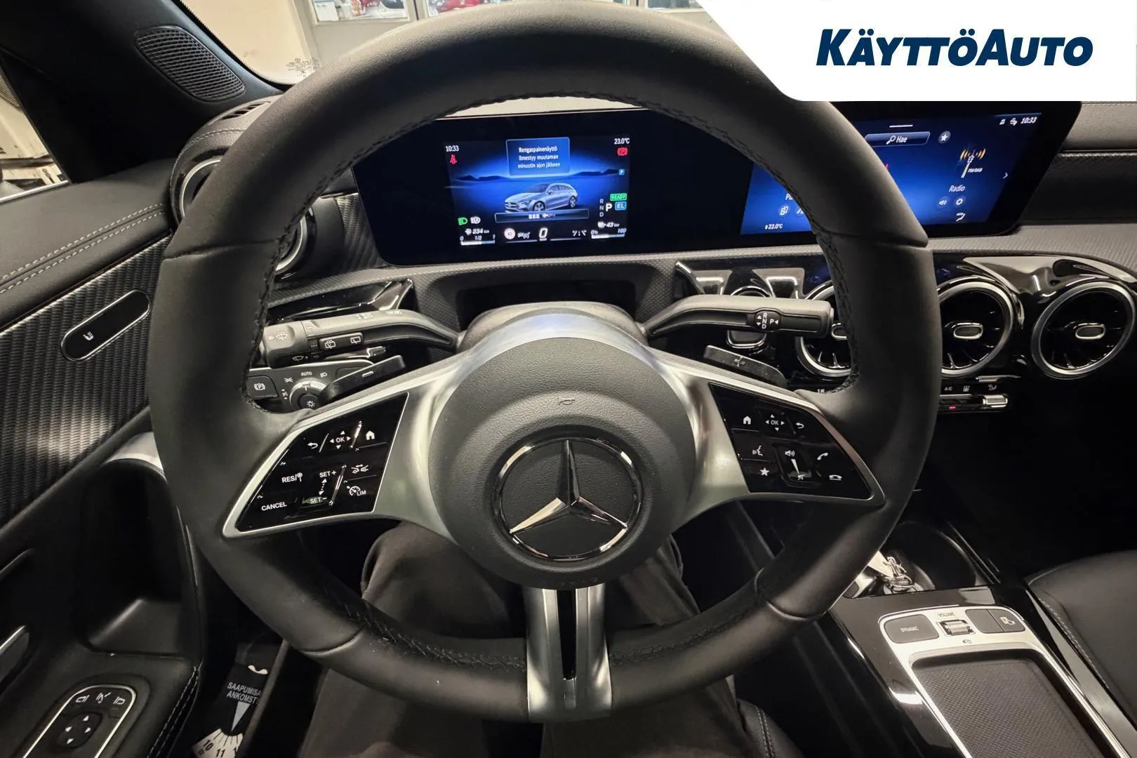 Mercedes-Benz CLA EVM-932 carousel image