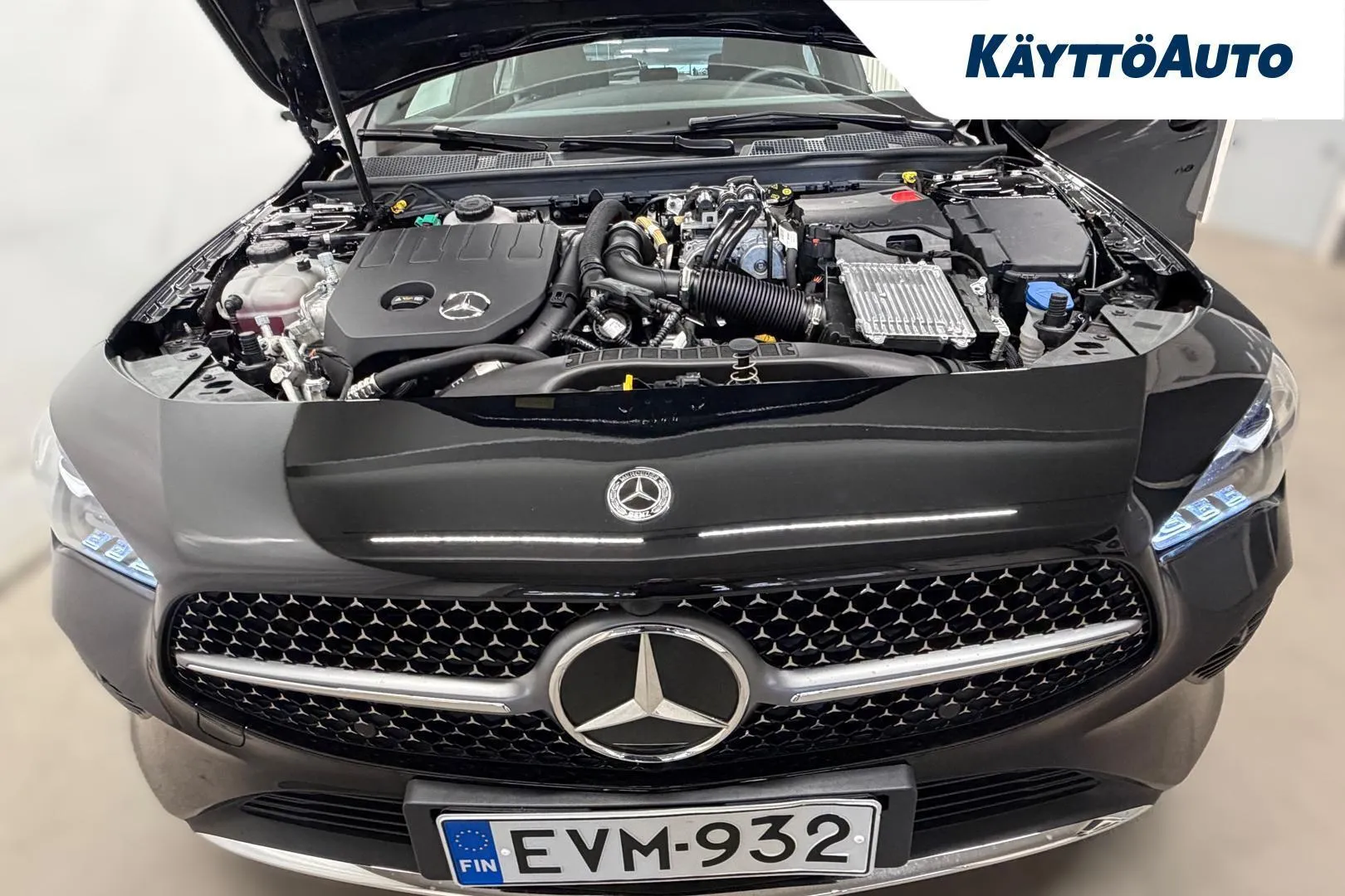 Mercedes-Benz CLA EVM-932 carousel image