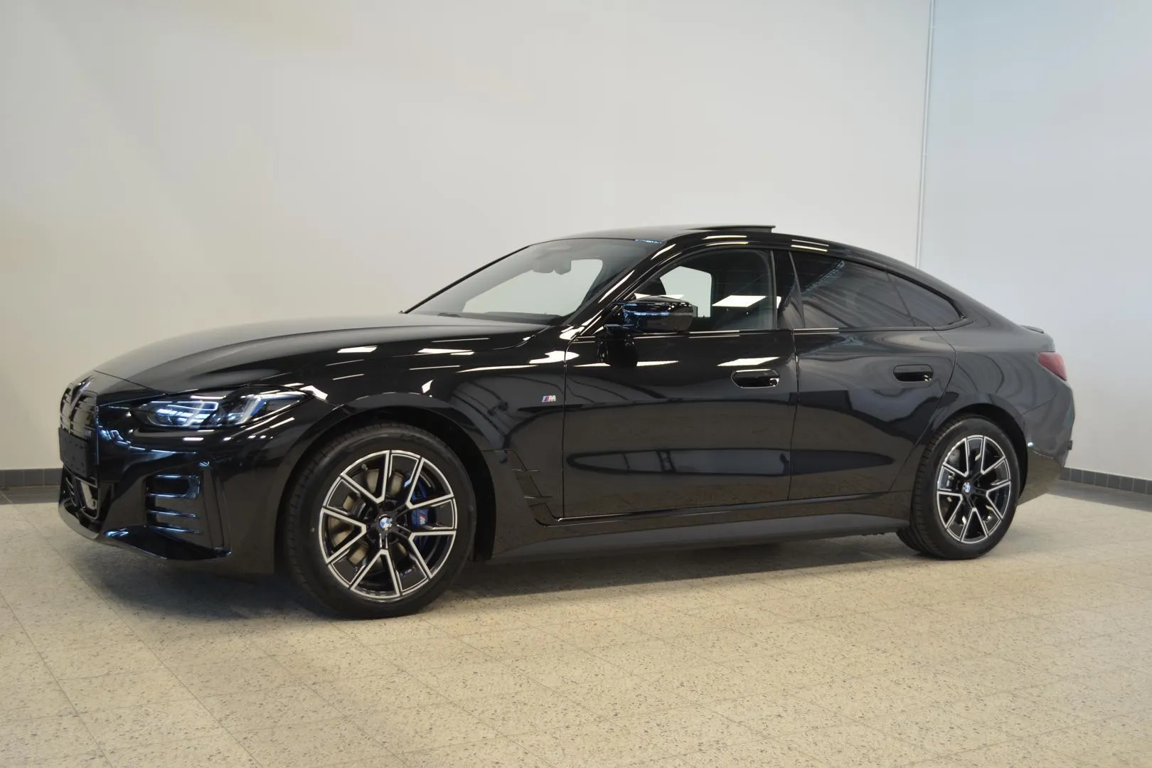 BMW I4 M60 SSK-948 carousel image