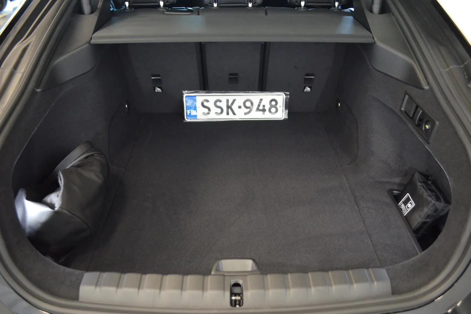 BMW I4 M60 SSK-948 carousel image