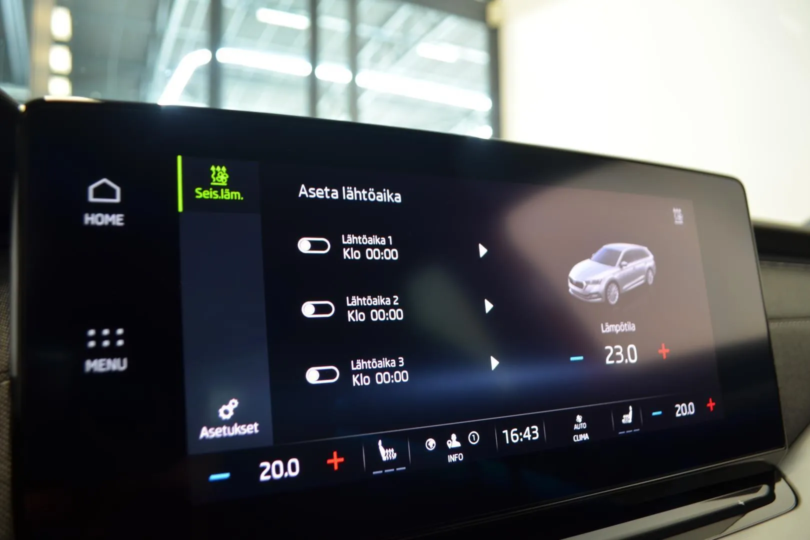 Skoda Octavia MVJ-762 carousel image