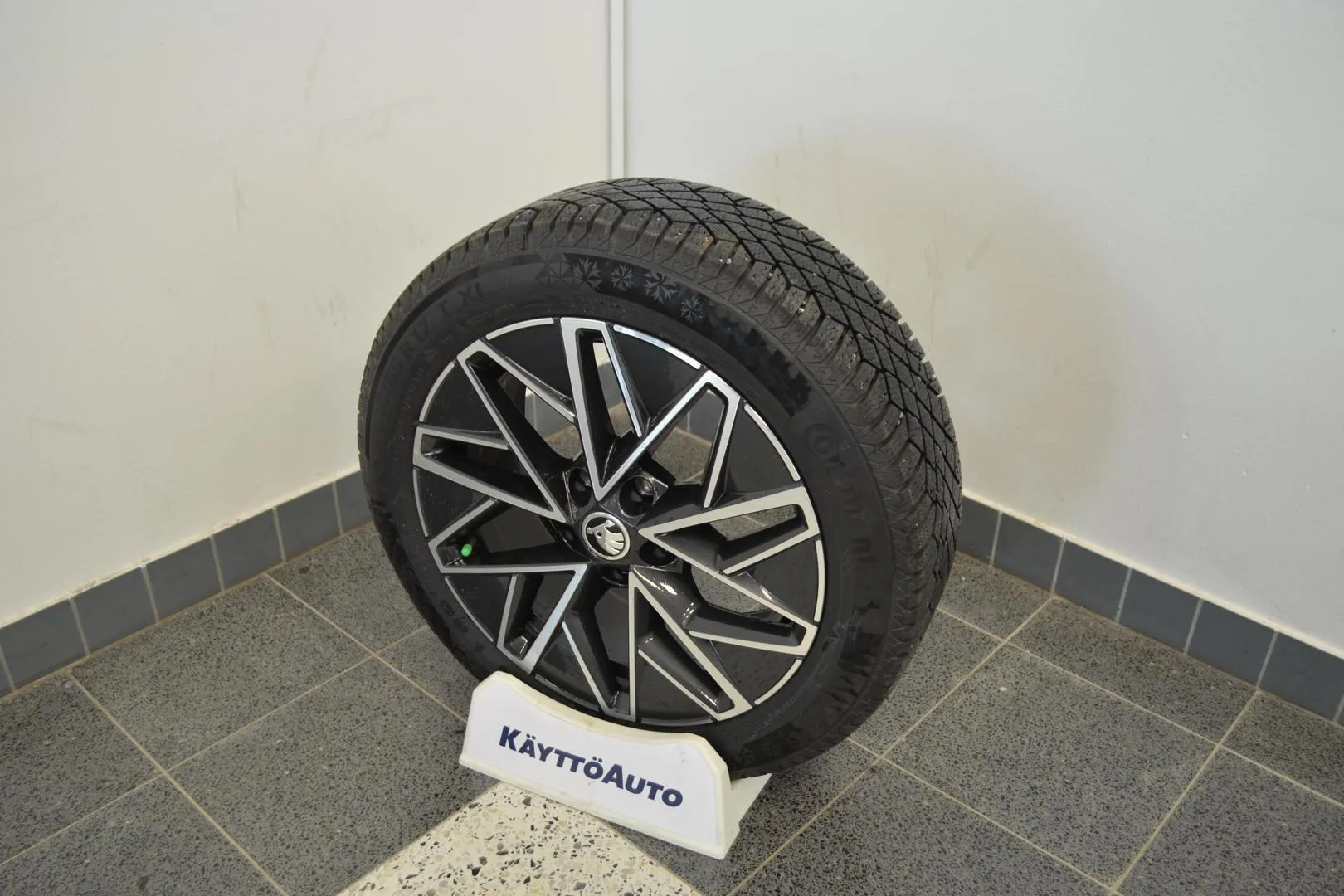 Skoda Octavia MVJ-762 carousel image