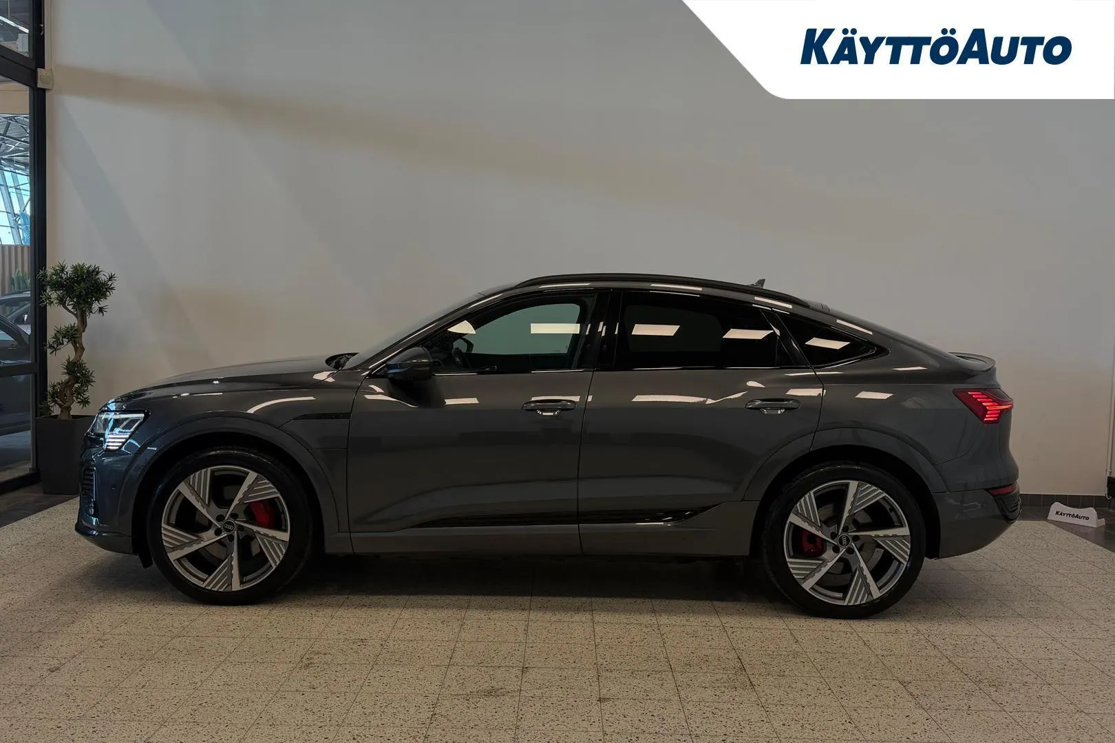 Audi Q8 e-tron LSL-505 carousel image