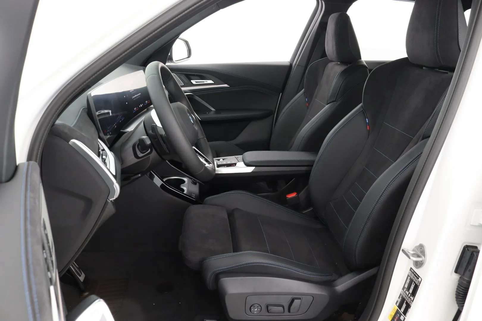 BMW X1 SSN-380 carousel image