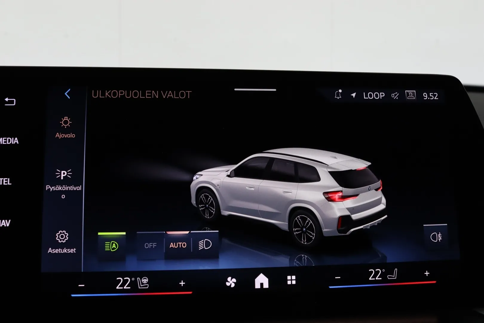BMW X1 SSN-380 carousel image