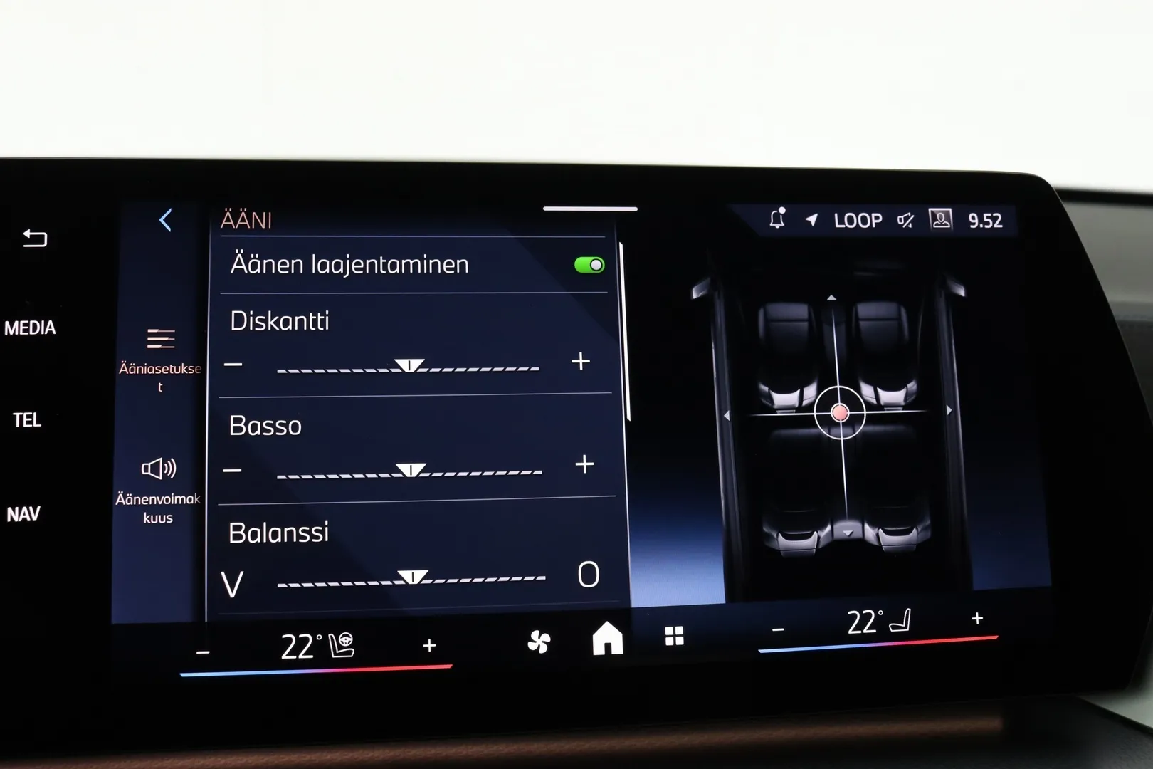 BMW X1 SSN-380 carousel image