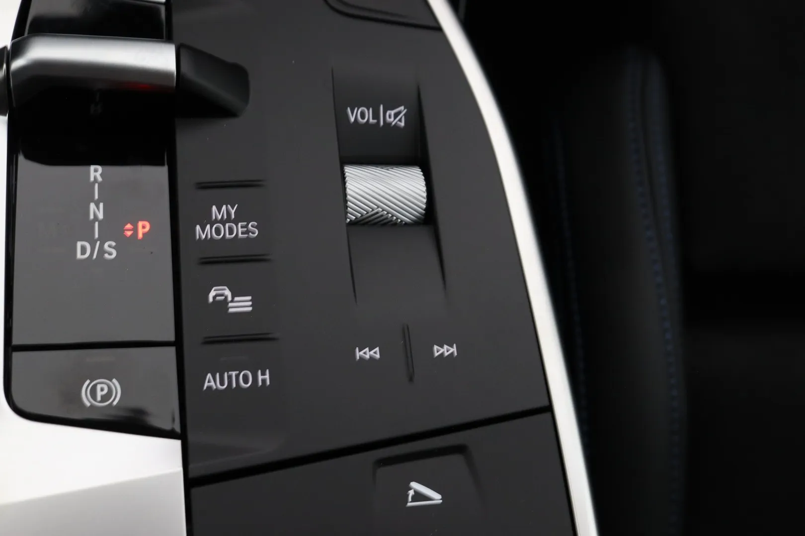 BMW X1 SSN-380 carousel image