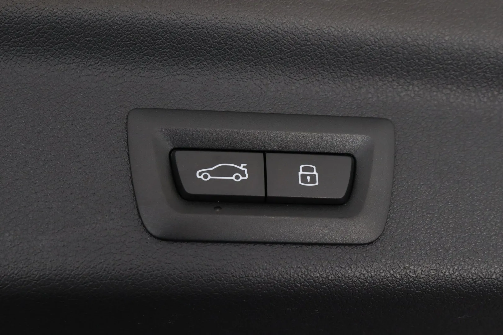 BMW X1 SSN-380 carousel image