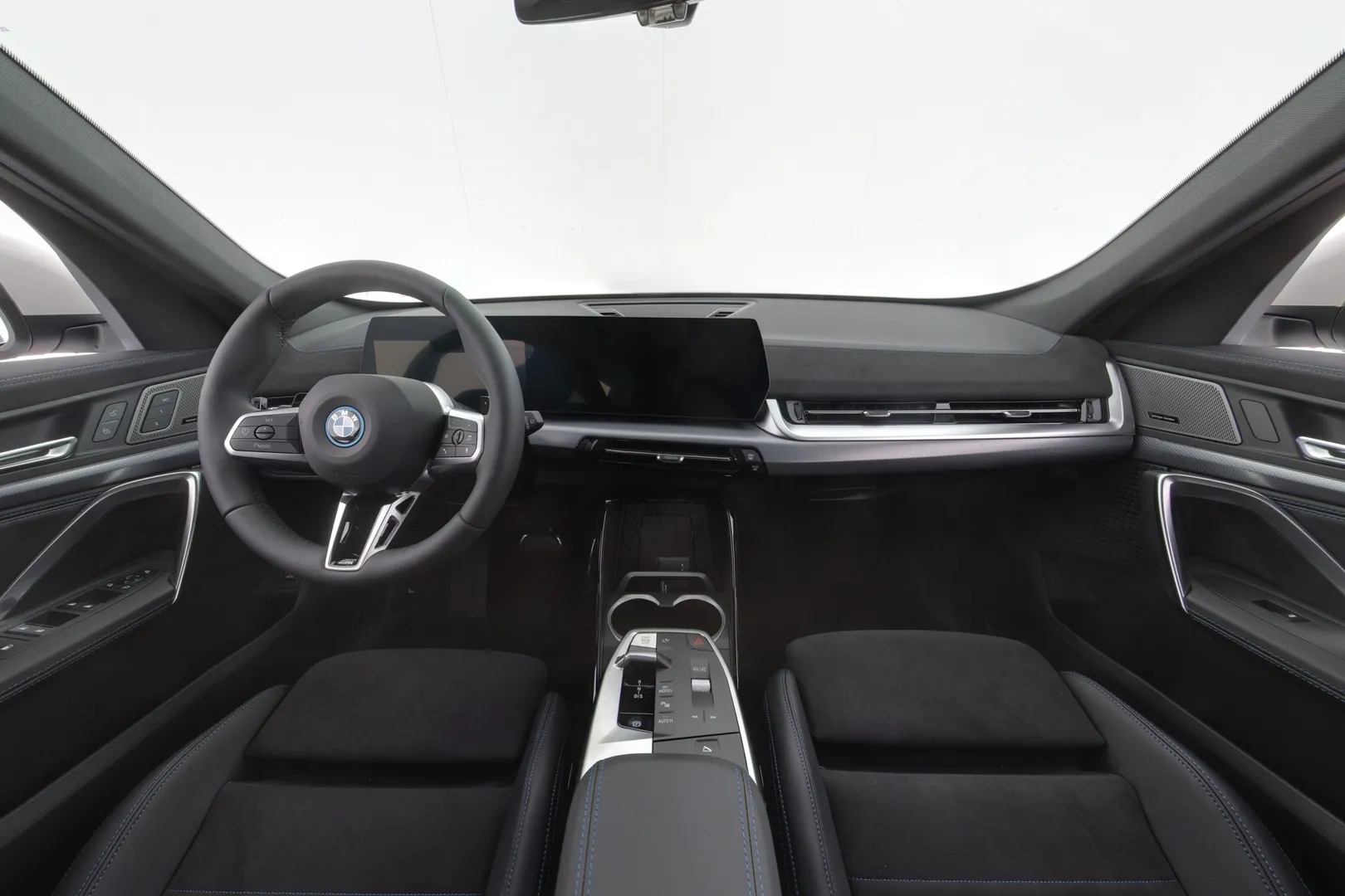 BMW X1 SSN-380 carousel image