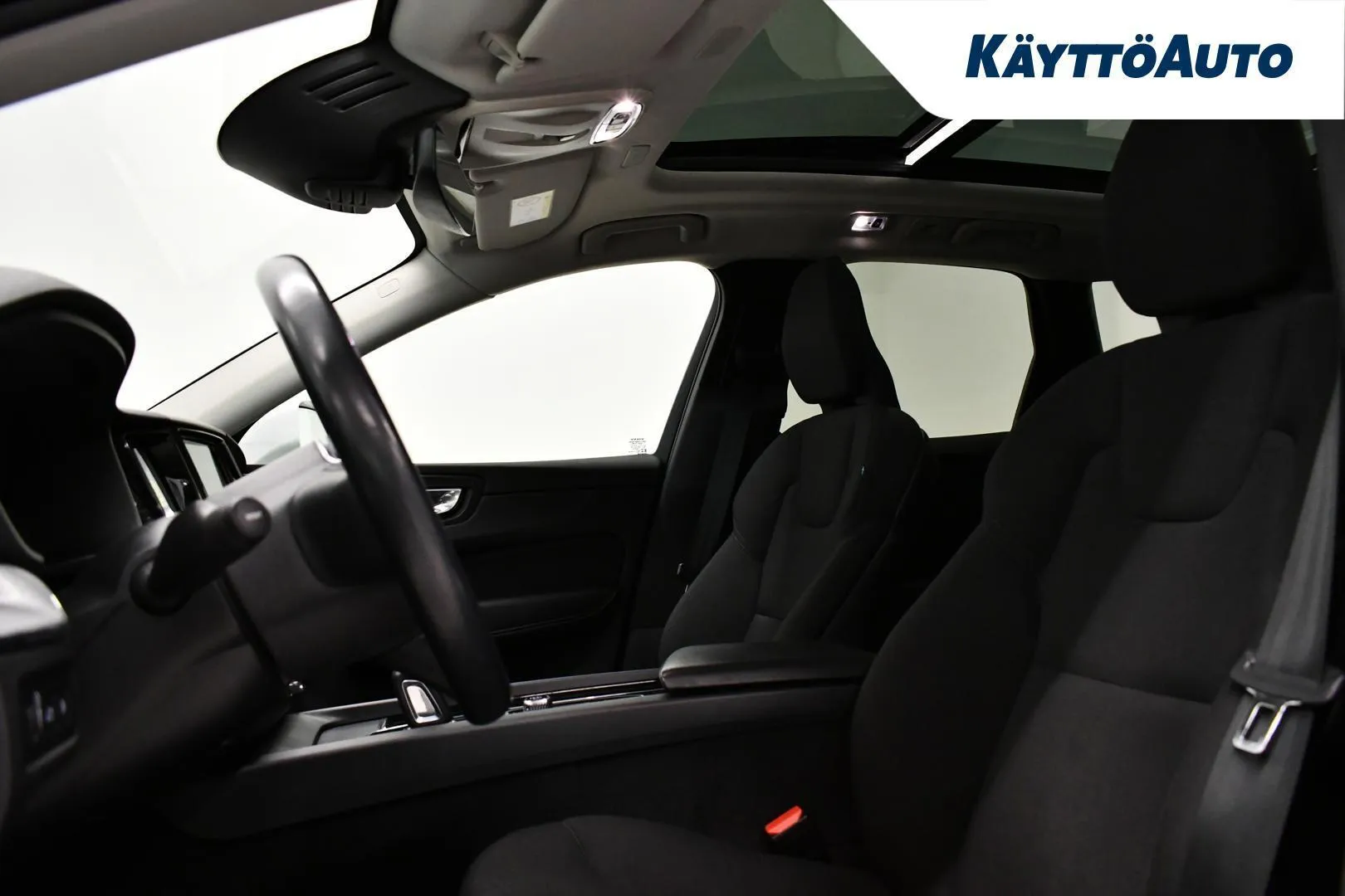 Volvo XC60 YLK-214 carousel image