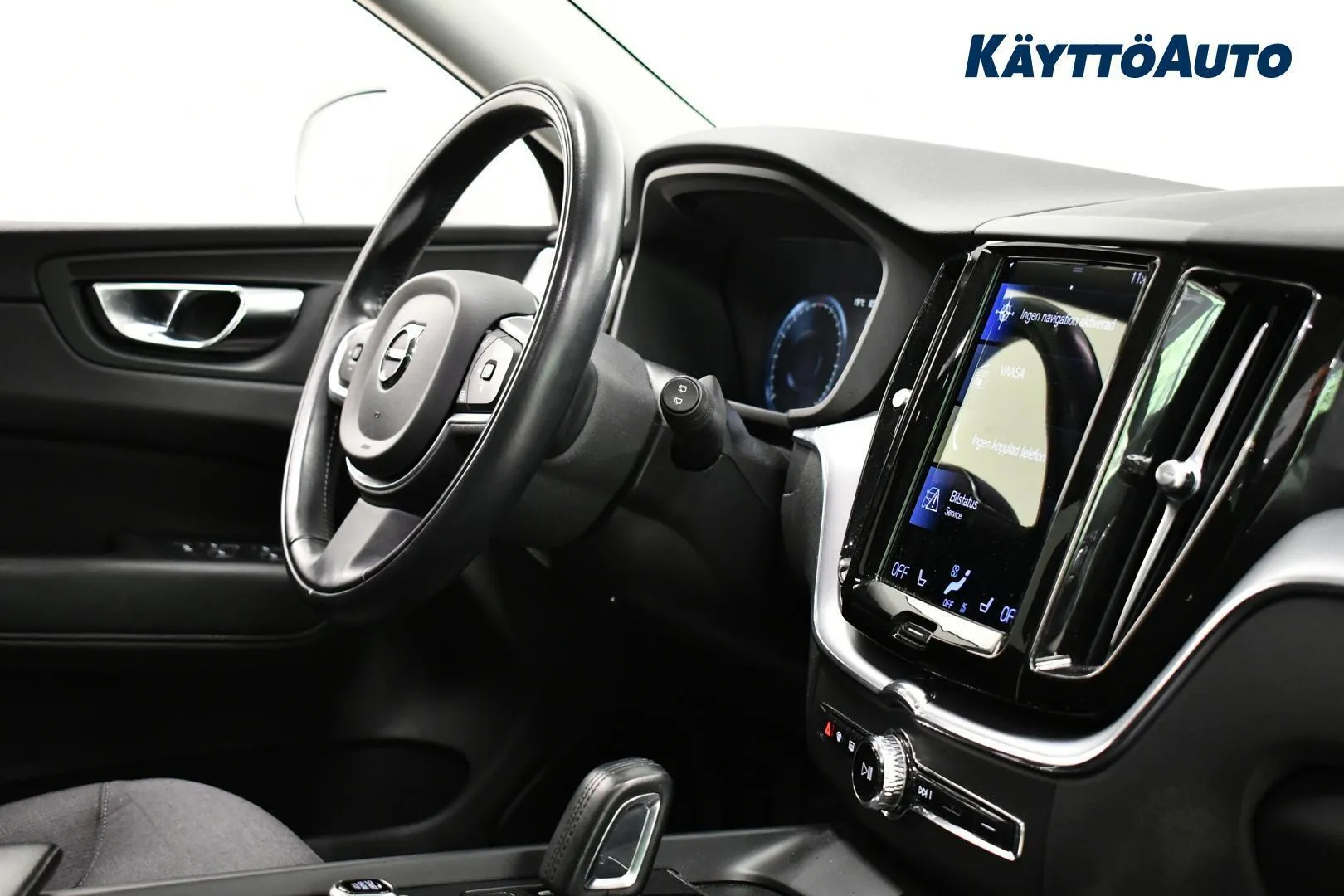 Volvo XC60 YLK-214 carousel image