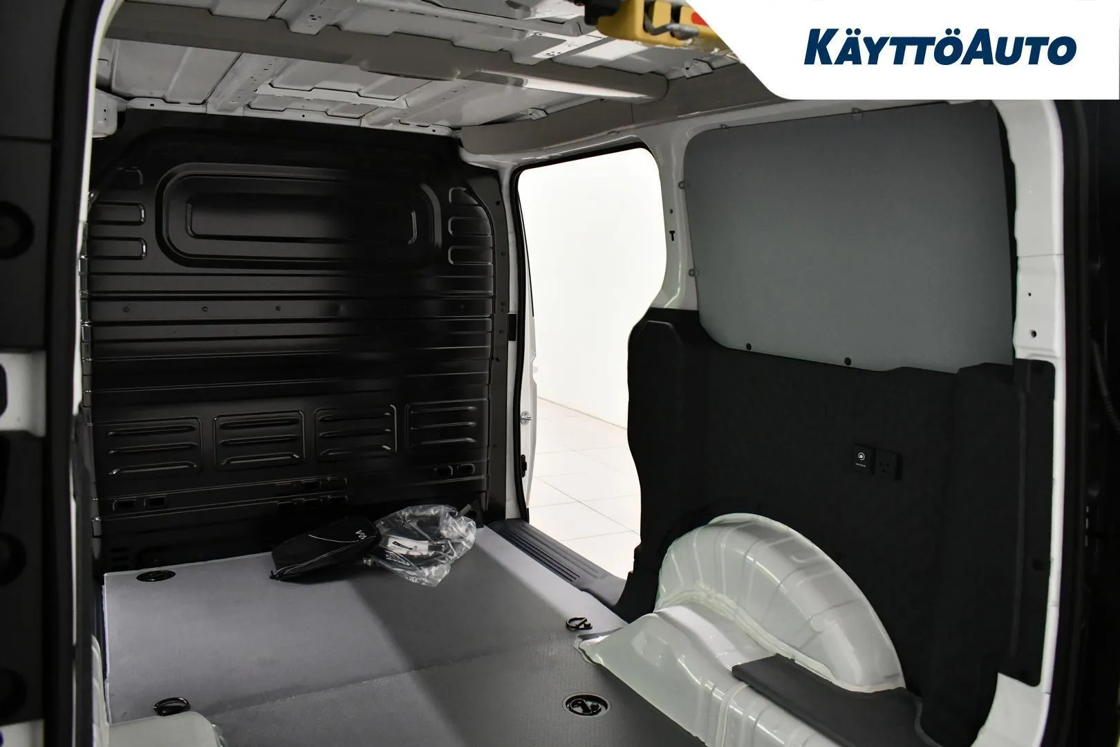 Kia PV5 Cargo KYP-850 carousel image