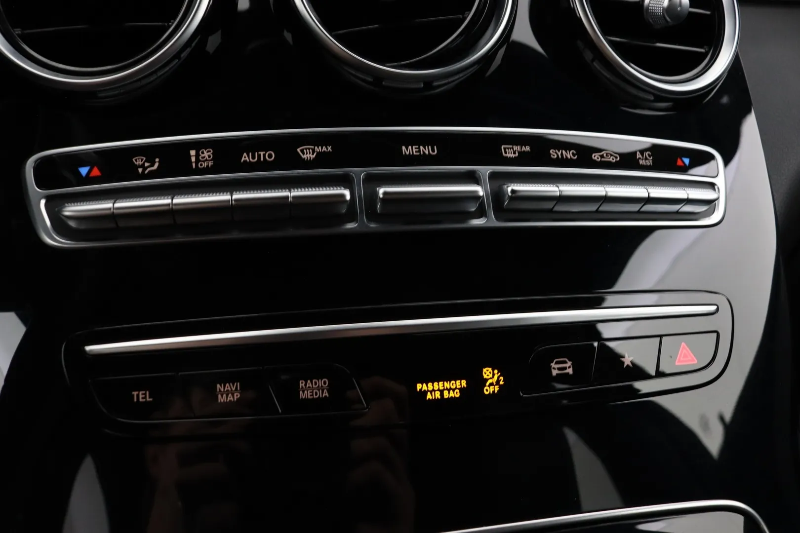 Mercedes-Benz GLC XPL-615 carousel image