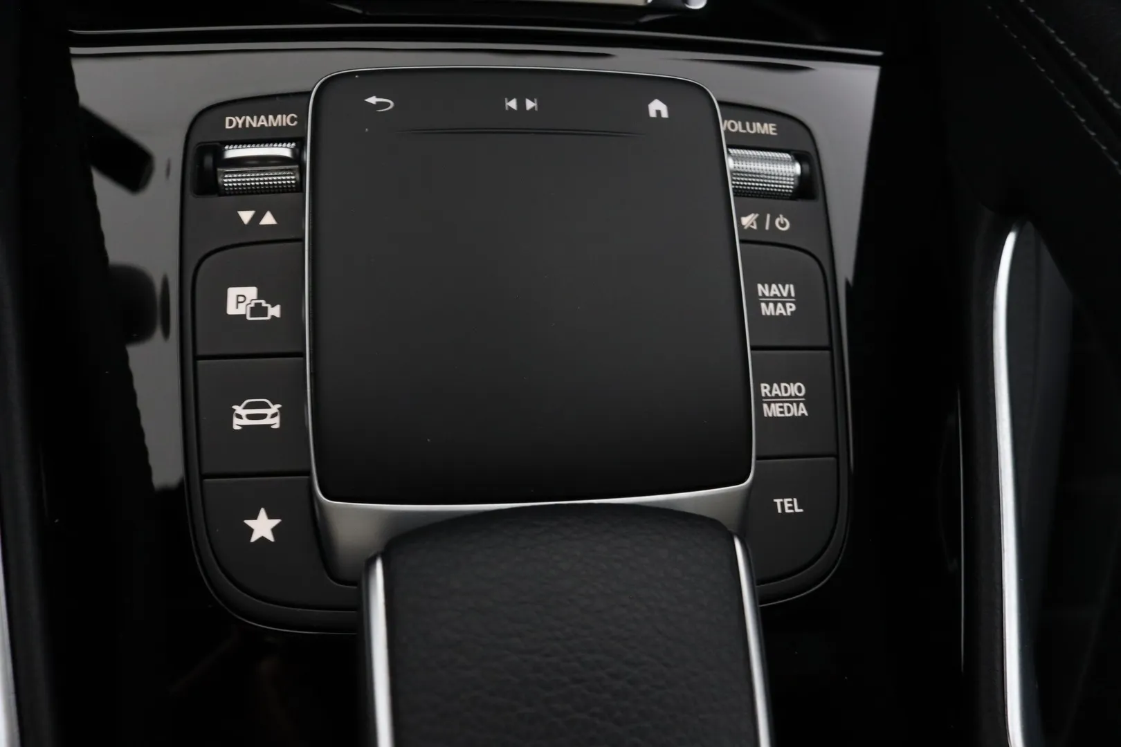 Mercedes-Benz GLE KUP-736 carousel image
