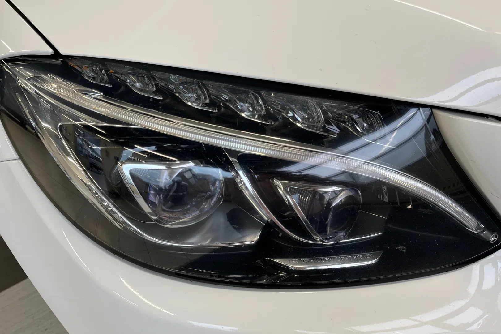 Mercedes-Benz C GLE-630 carousel image